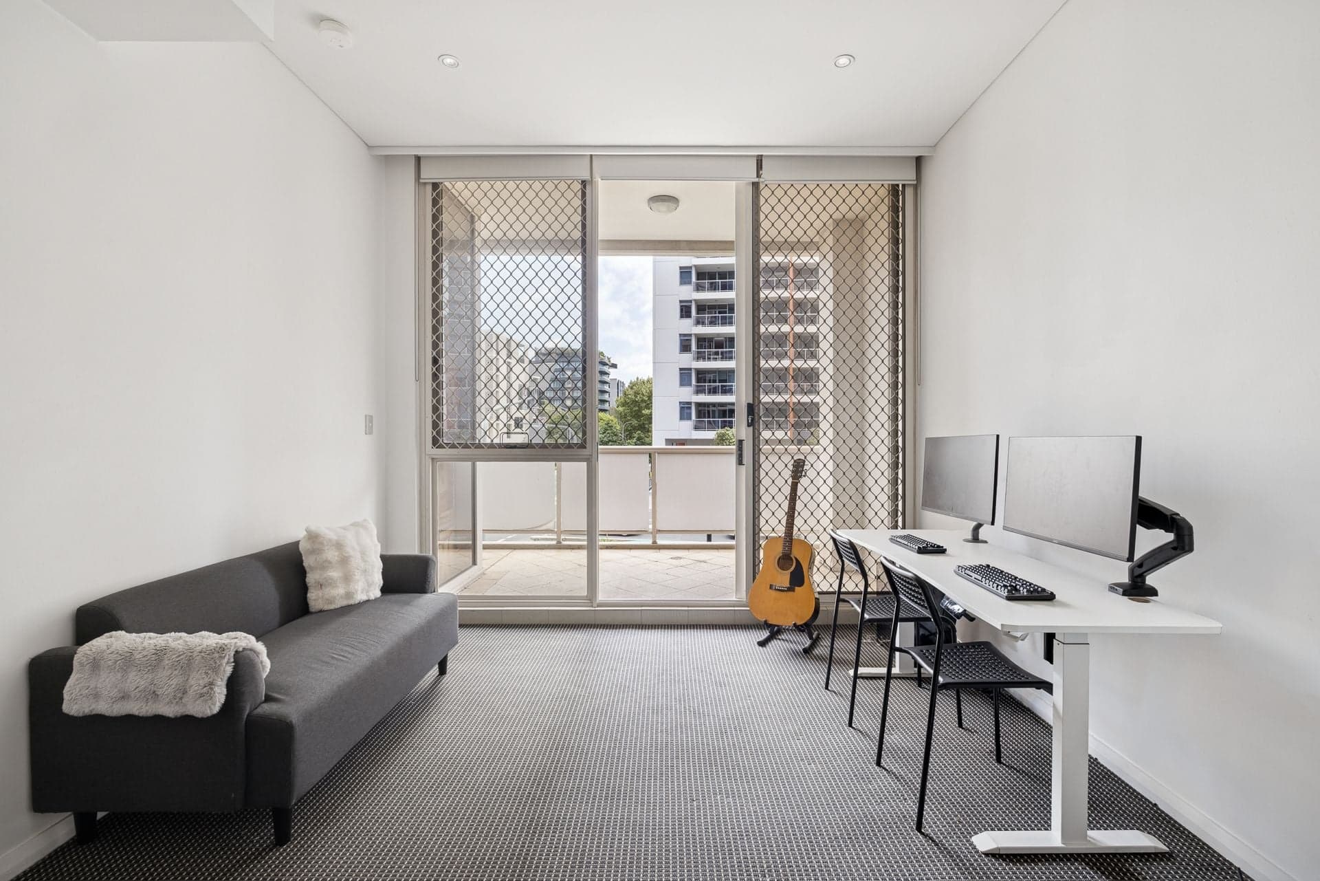 270/8 Lachlan Street, Waterloo, Waterloo - Thumbnail 3