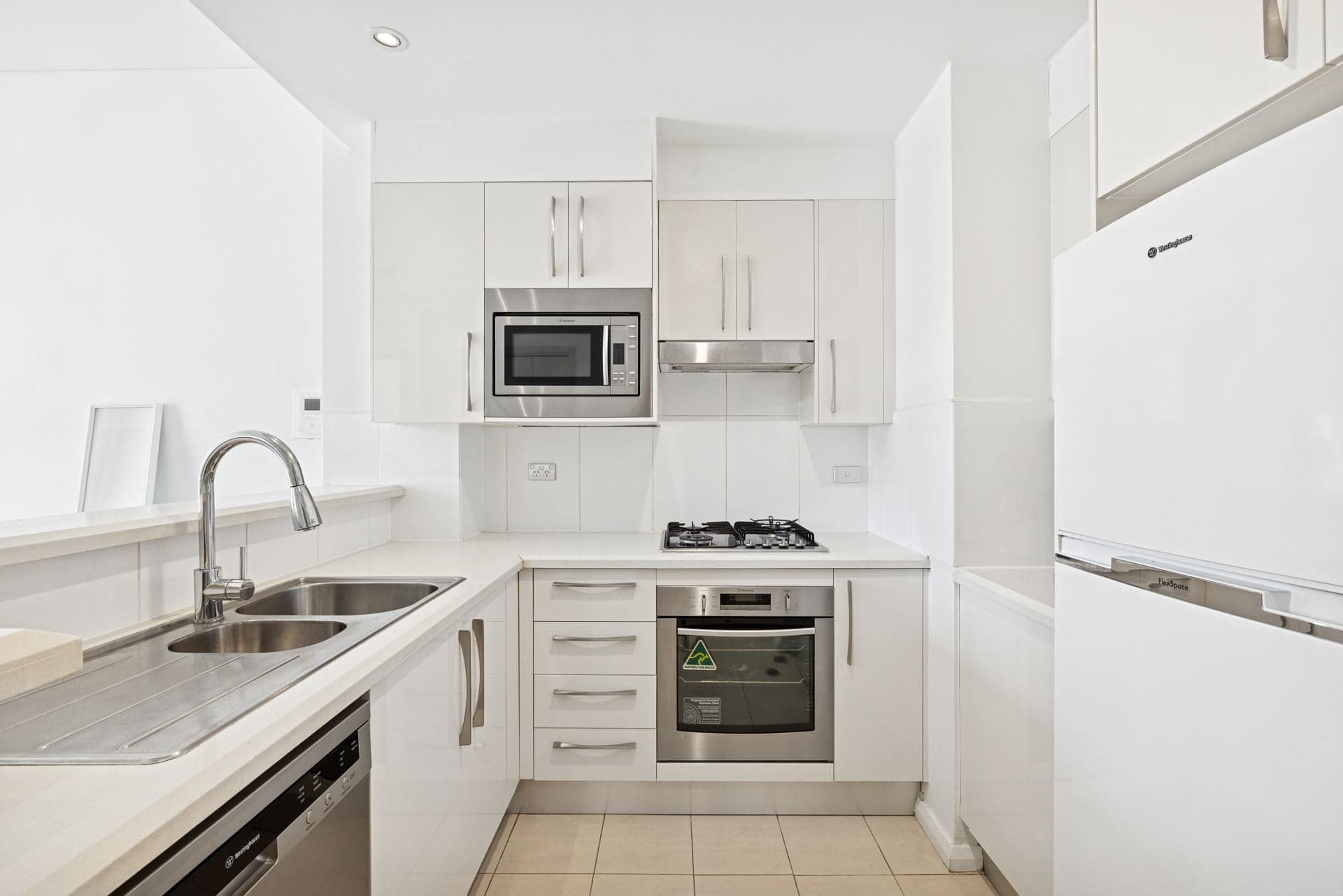 270/8 Lachlan Street, Waterloo, Waterloo - Thumbnail 6