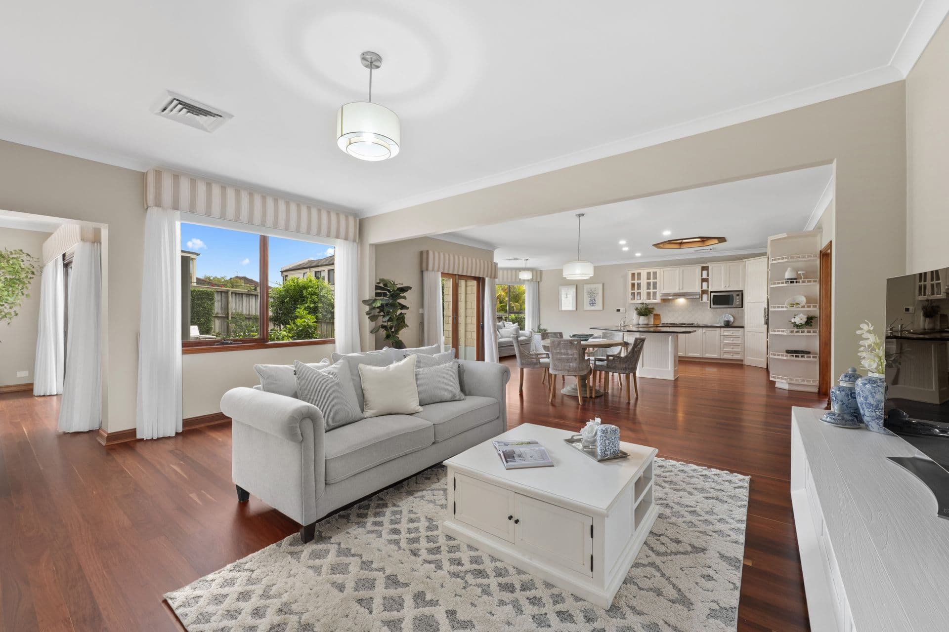 96 Kings Road, Castle Hill, Castle Hill - Thumbnail 2