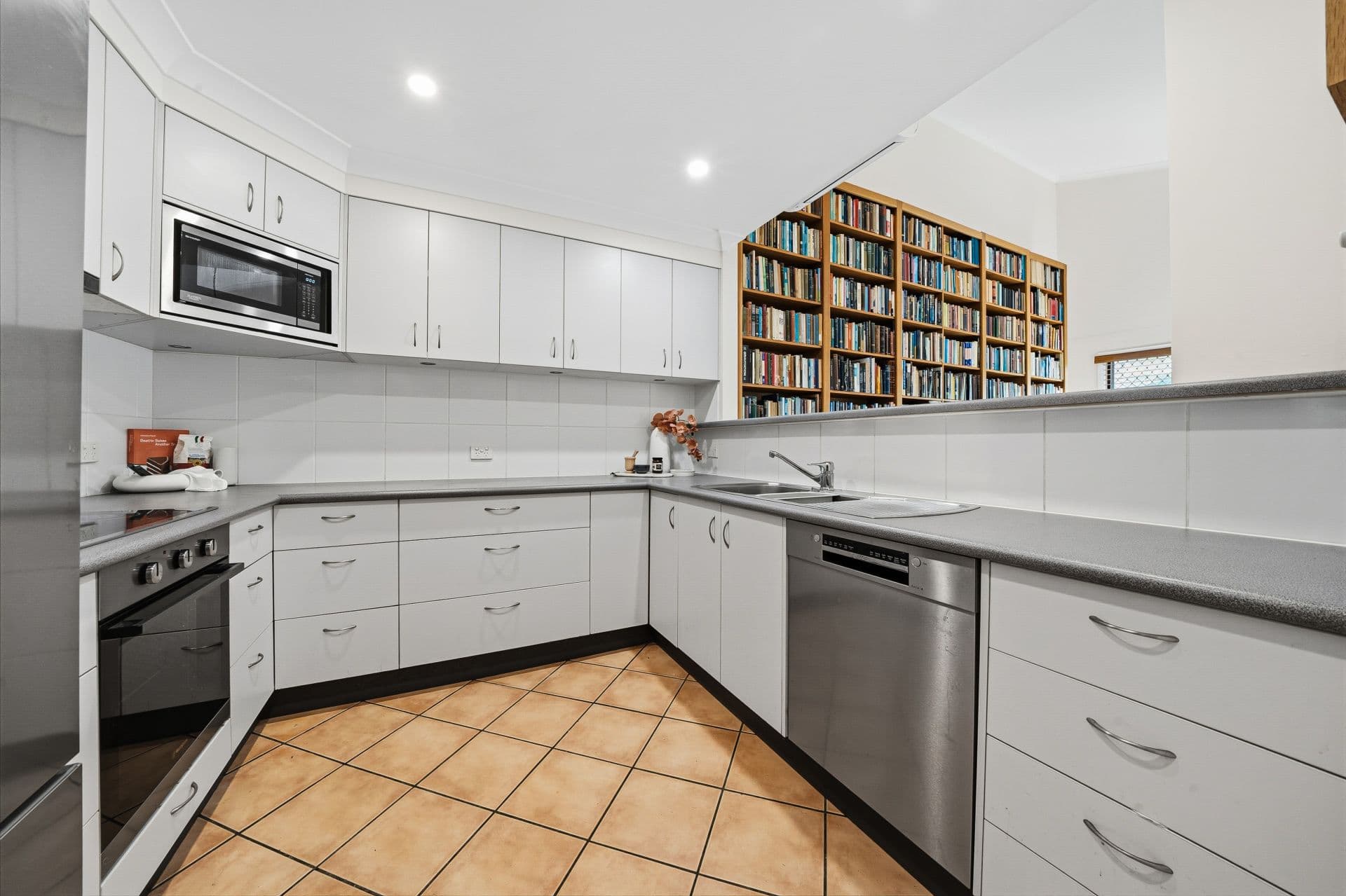 2/32 Twin Road, North Ryde, North Ryde - Thumbnail 7