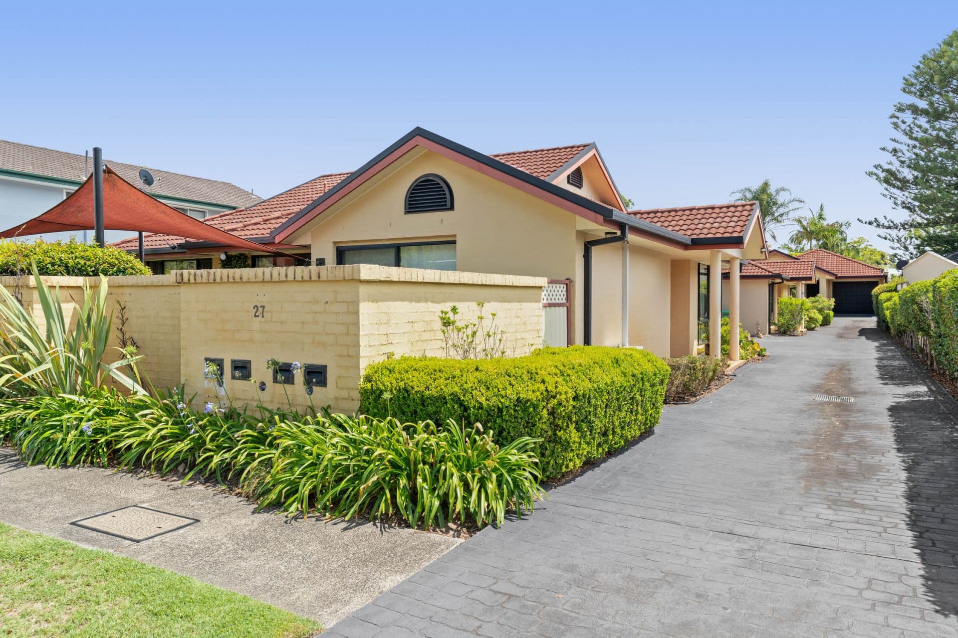 3/27 Warrigal Street, Blackwall, Blackwall - Thumbnail 2