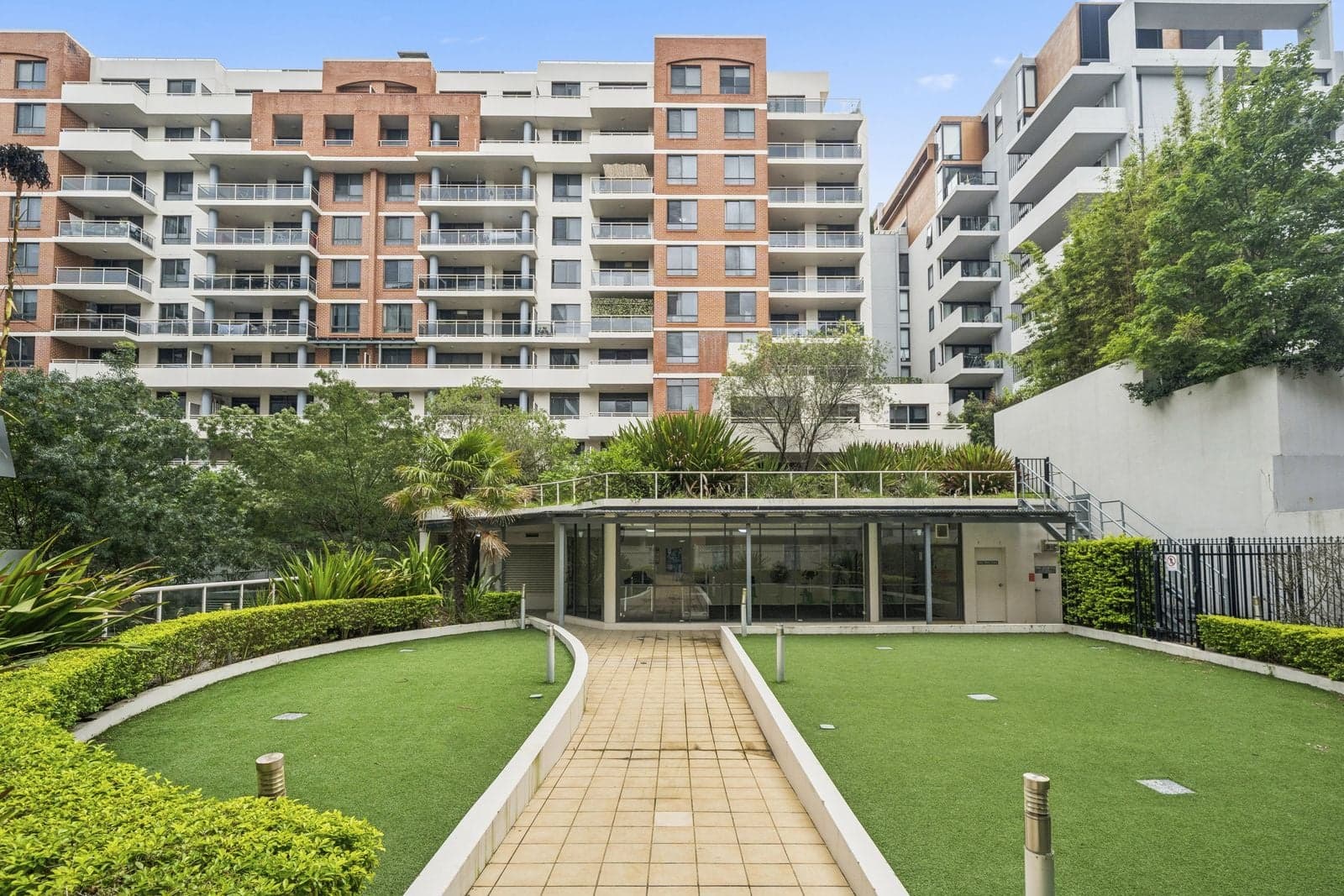 33/121-133 Pacific Highway, Hornsby, Hornsby - Thumbnail 3