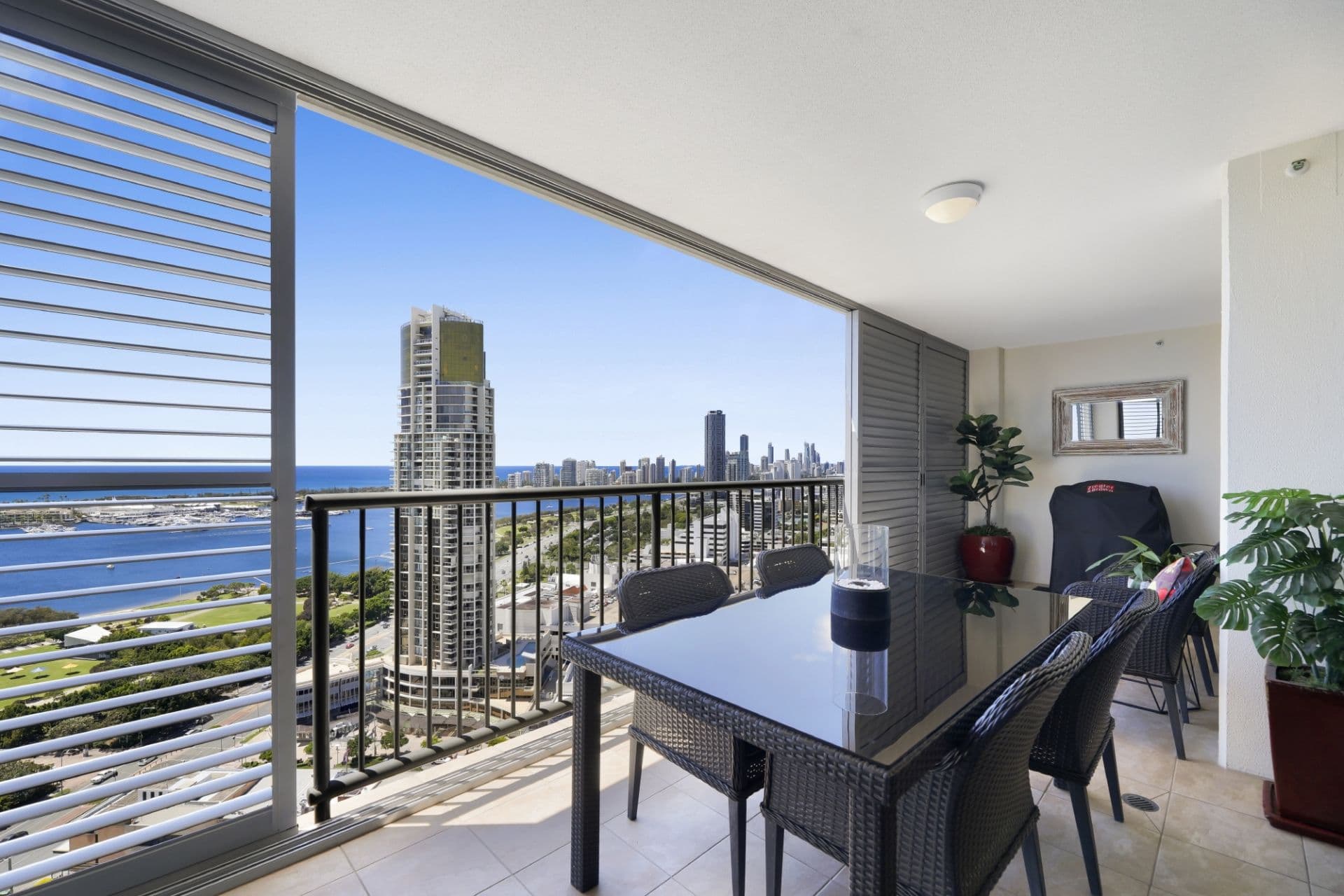 288/105 Scarborough Street, Southport, Southport - Thumbnail 4