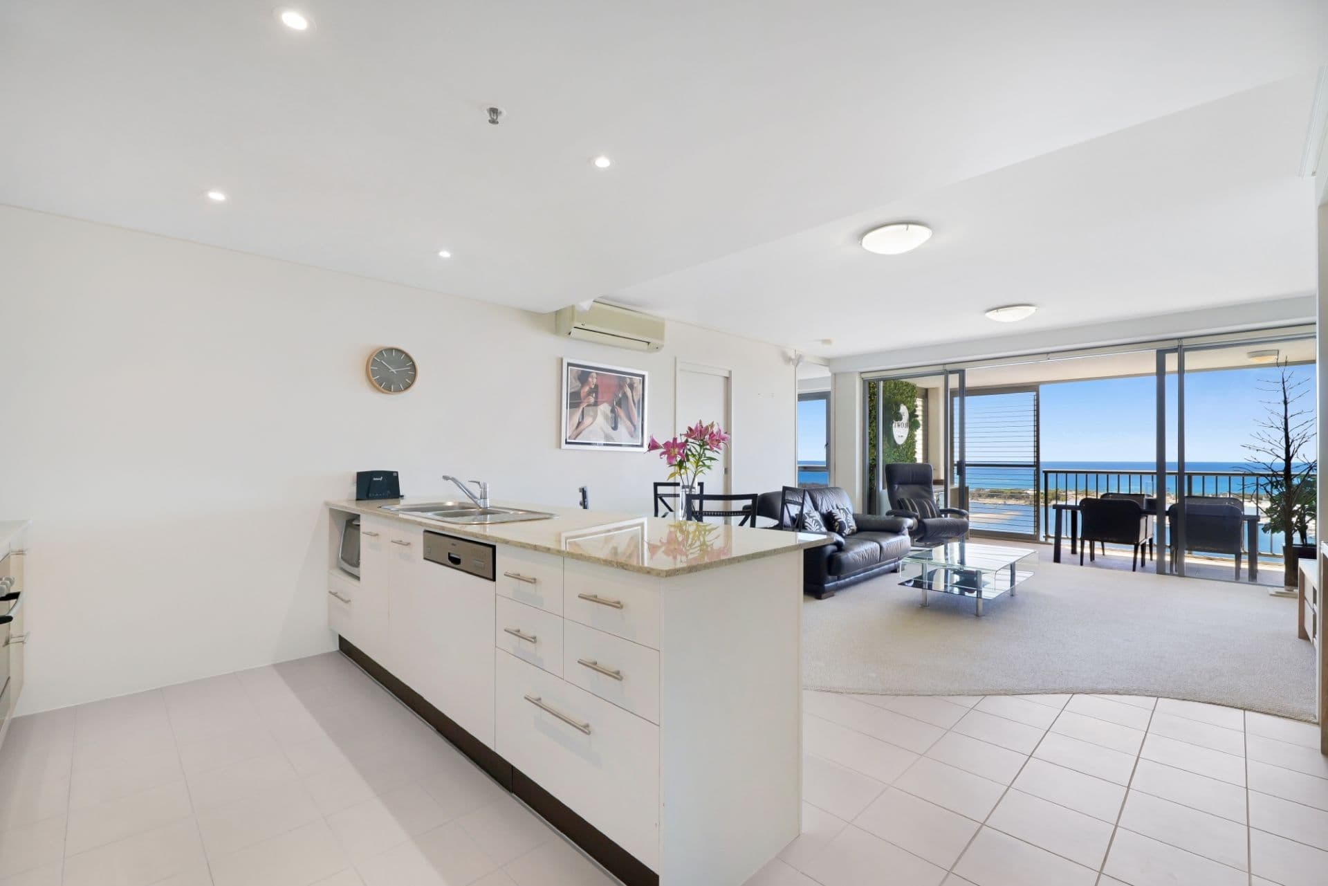 288/105 Scarborough Street, Southport, Southport - Thumbnail 8