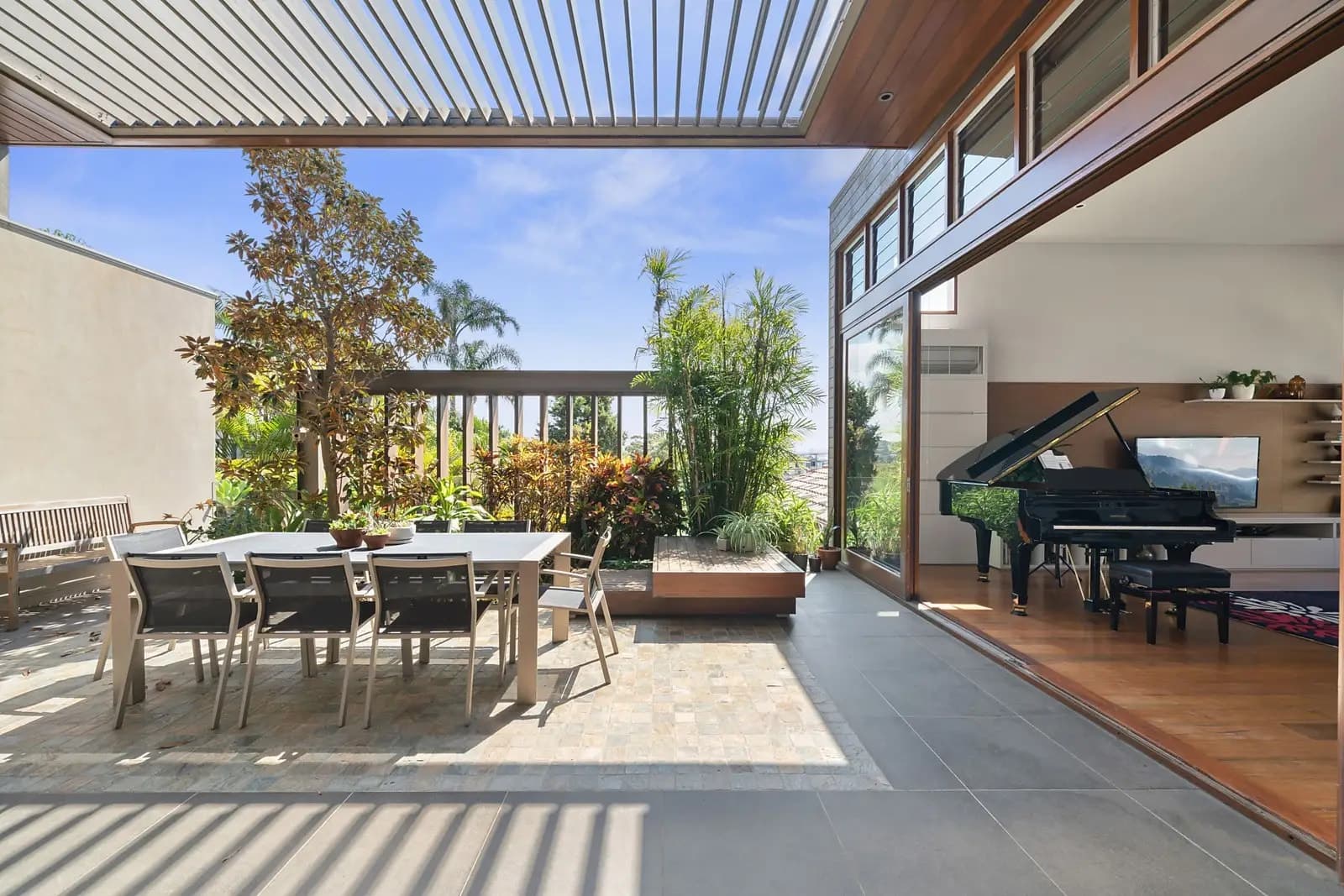 25 Strickland Street, Rose Bay, Rose Bay - Thumbnail 2