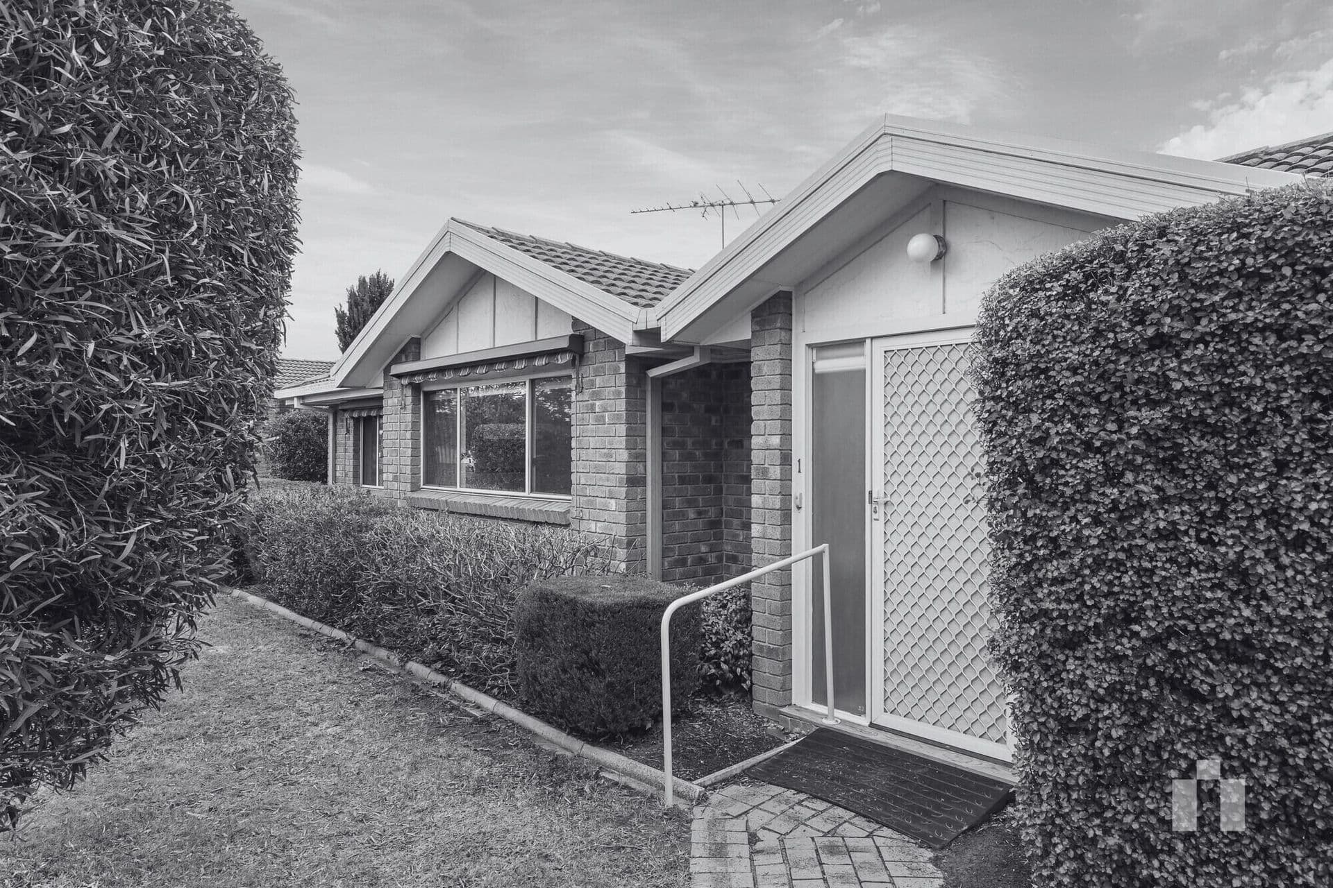 1/27 James Street, Cremorne - Image 1