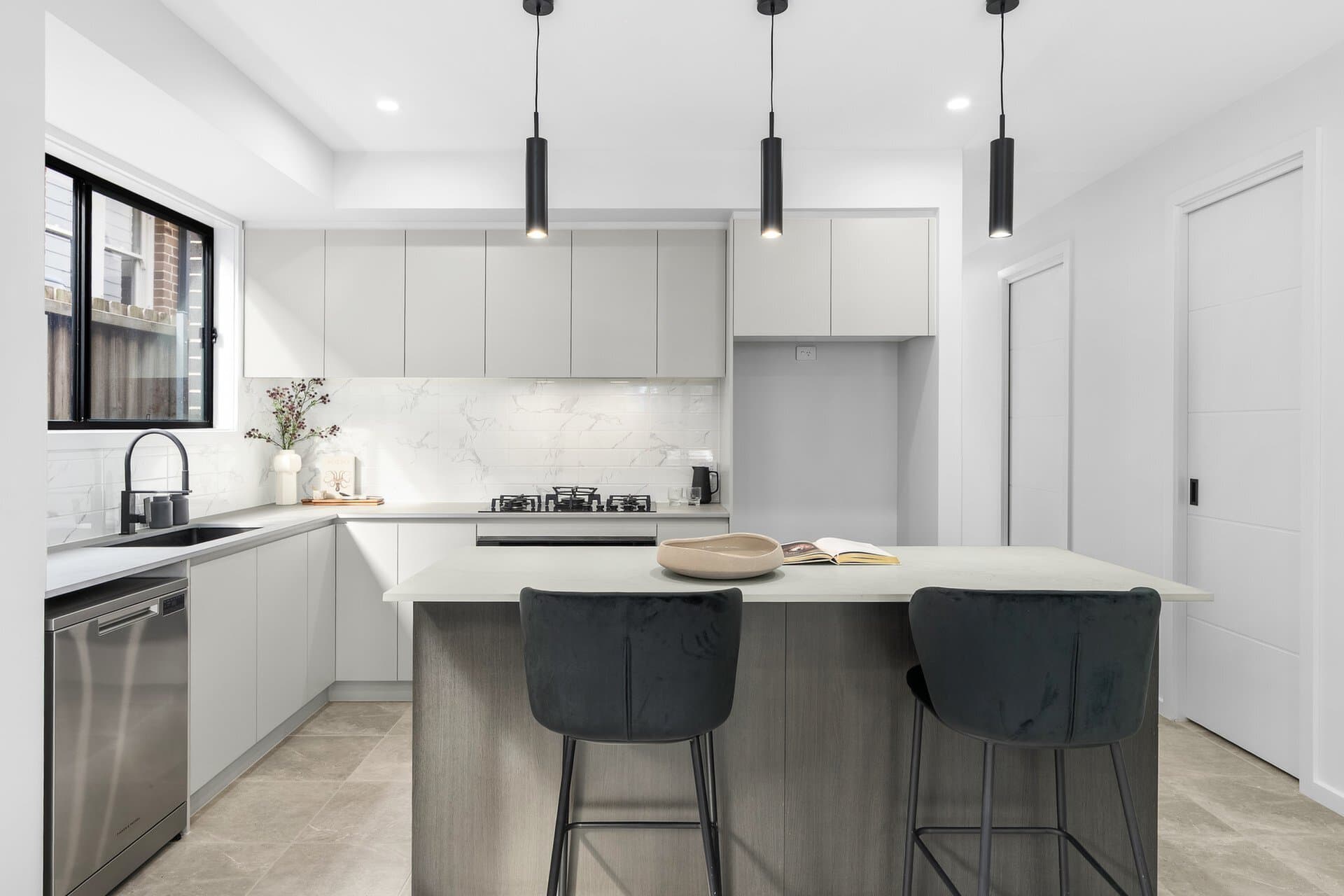 906/8 Saunders Close, Macquarie Park, NSW, 2113, West Ryde - Thumbnail 2