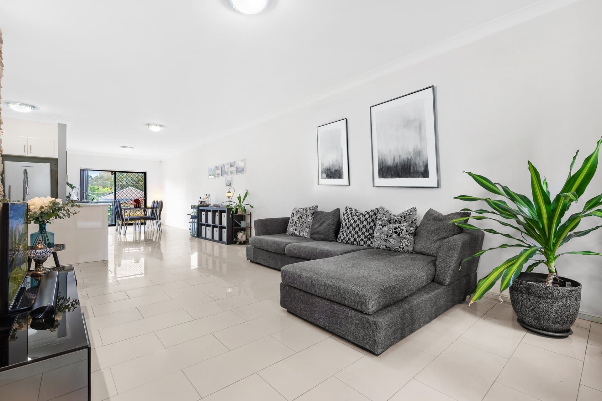 8/165 167 Spurway Street, Ermington - Thumbnail 2