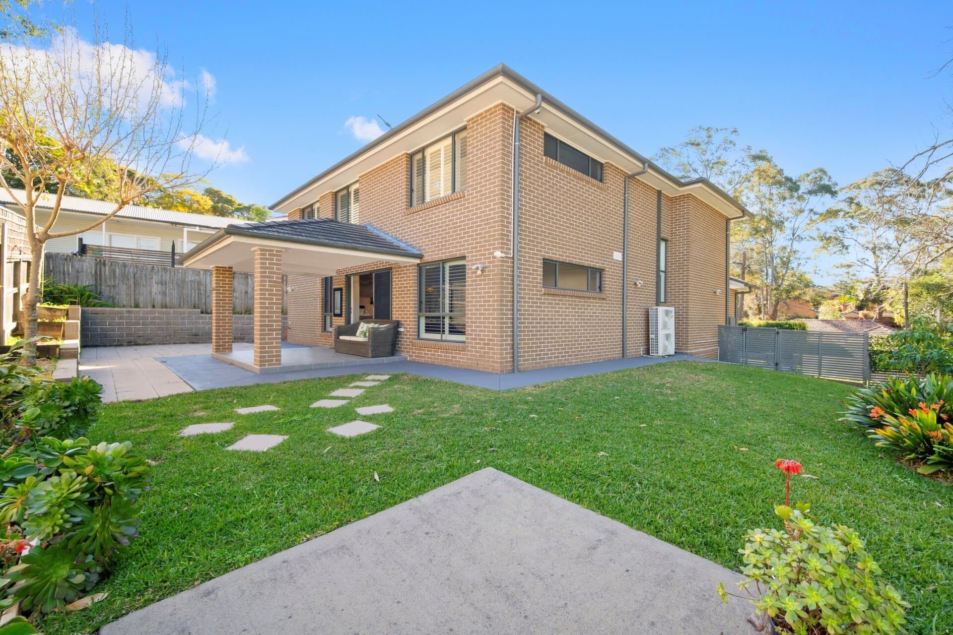 1005, 5 Sterling Cct, Mortlake - Image 1