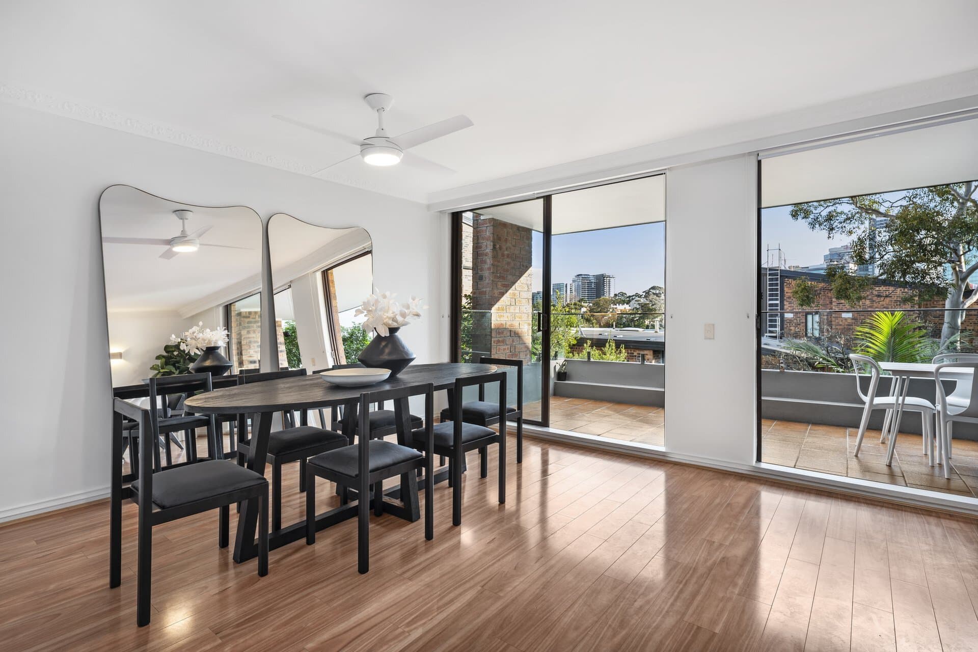 3/2 Spruson Street Neutral, Concord - Thumbnail 4