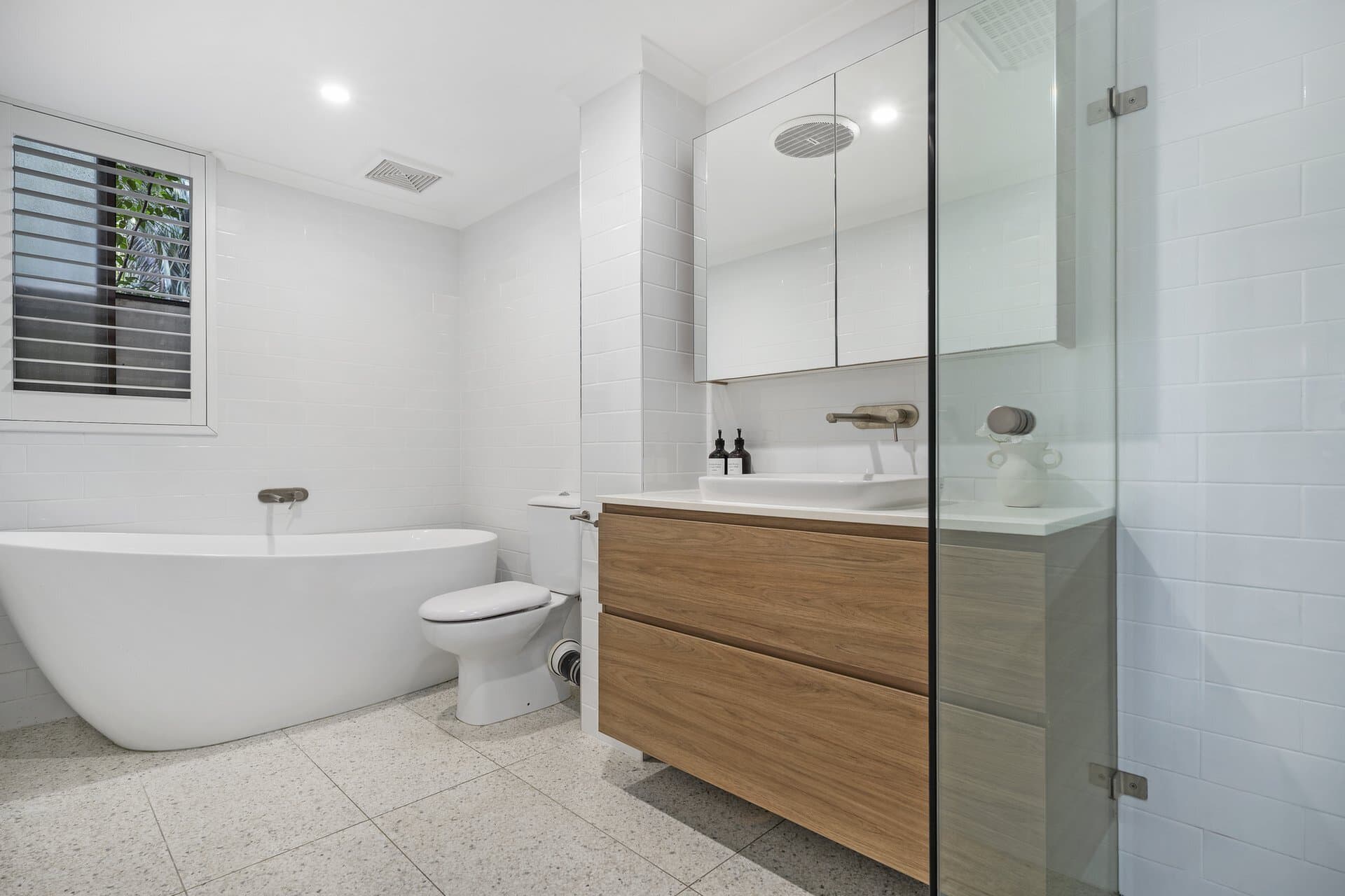 3/2 Spruson Street Neutral, Concord - Thumbnail 8