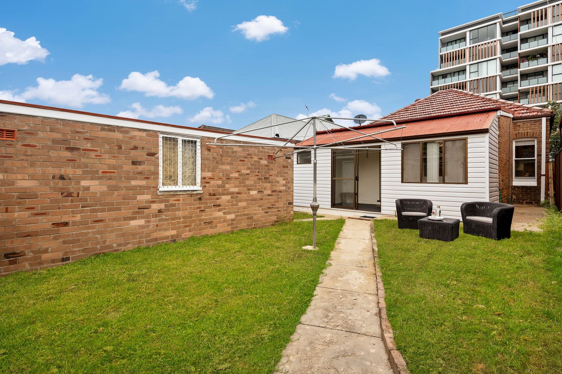 66 Bay Street, Rockdale, Rockdale - Thumbnail 2