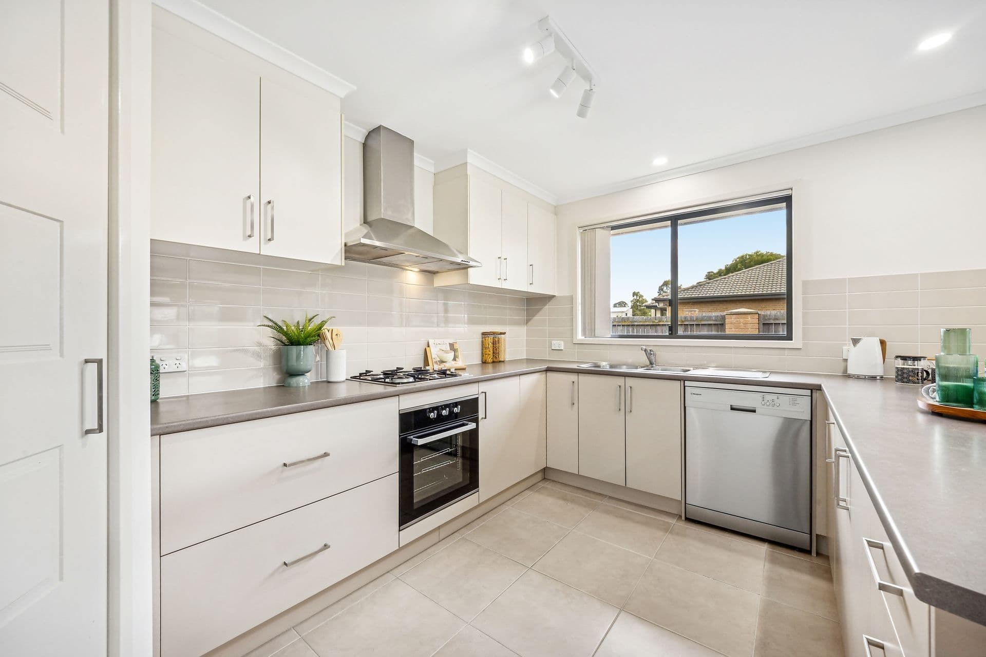 8 Hesba Brinsmead Street, Franklin, Franklin - Thumbnail 6
