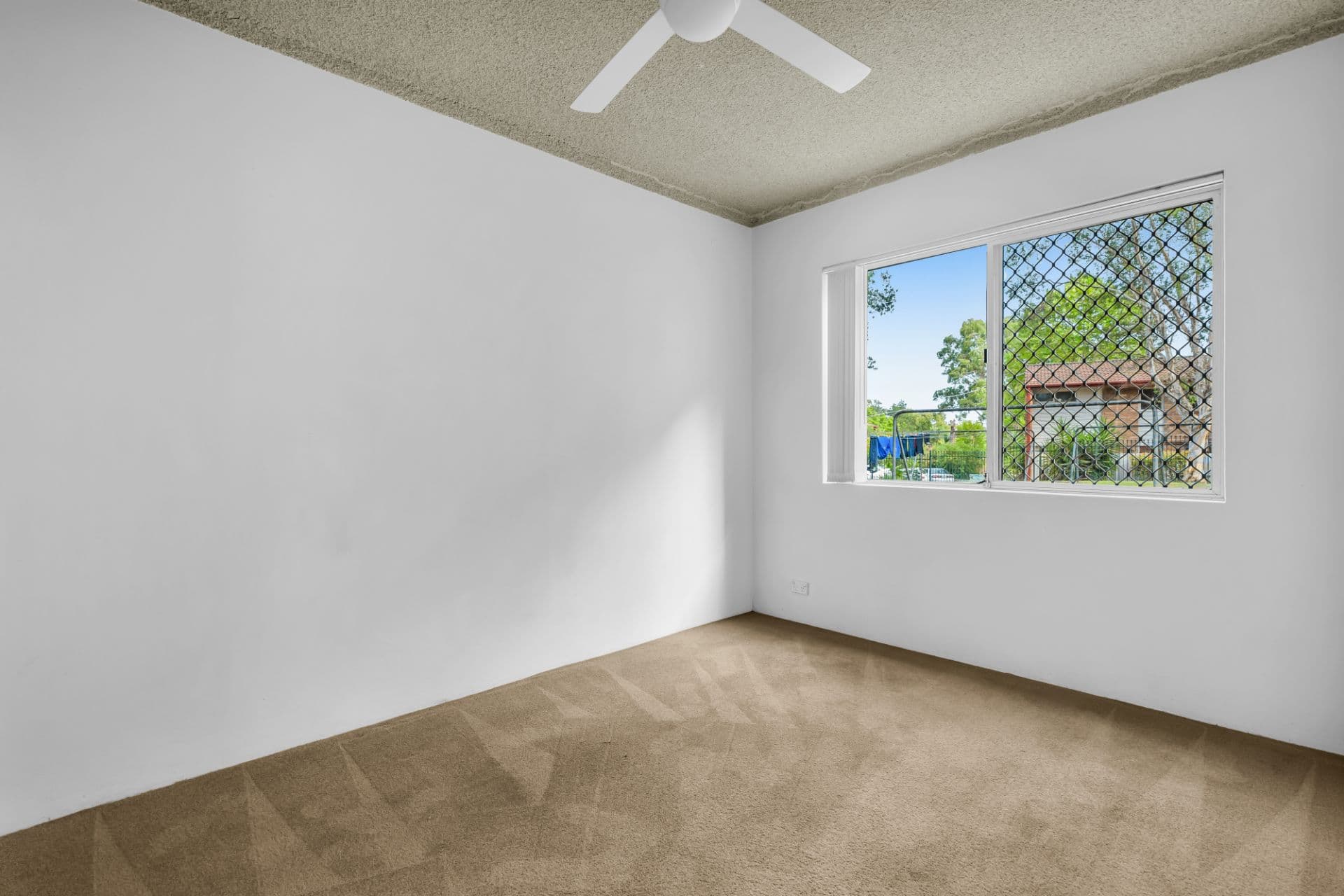 28/57 Jacaranda Avenue, Bradbury, Bradbury - Image 1