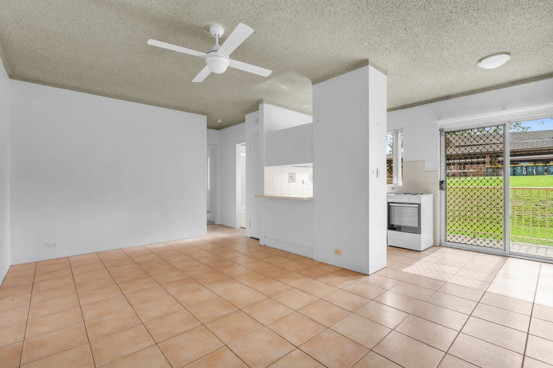 28/57 Jacaranda Avenue, Bradbury, Bradbury - Thumbnail 6