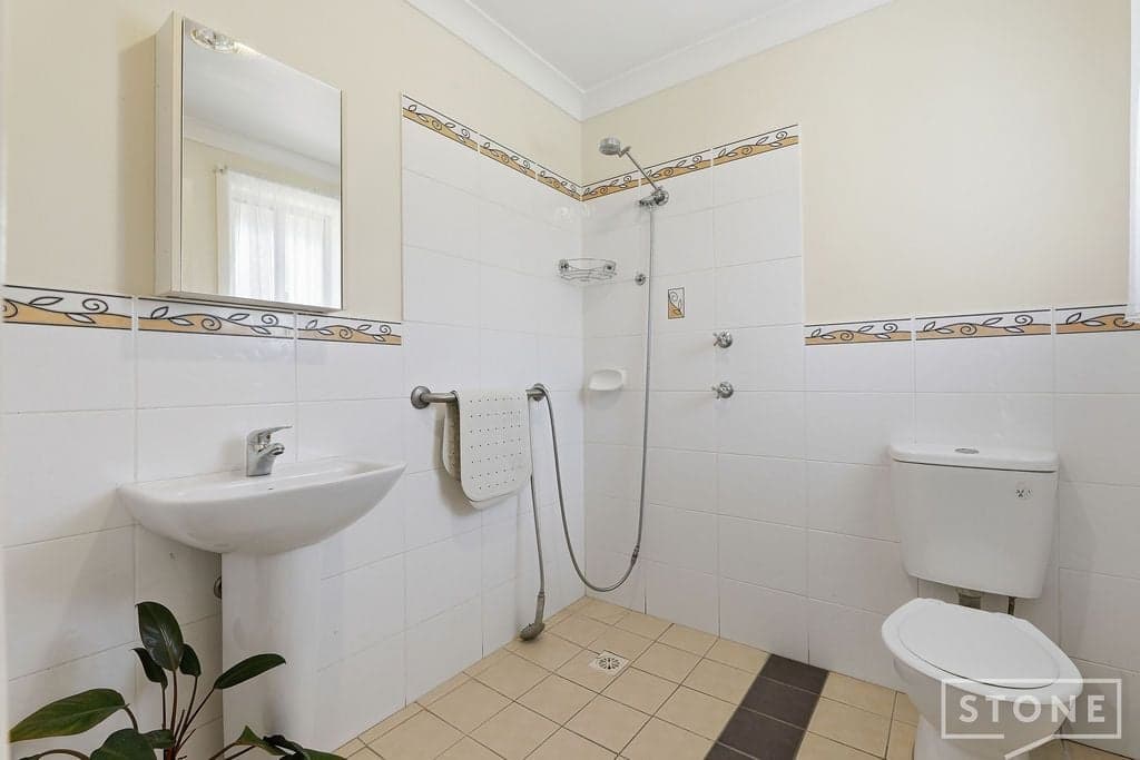 34 James Street, South Windsor, South Windsor - Thumbnail 2
