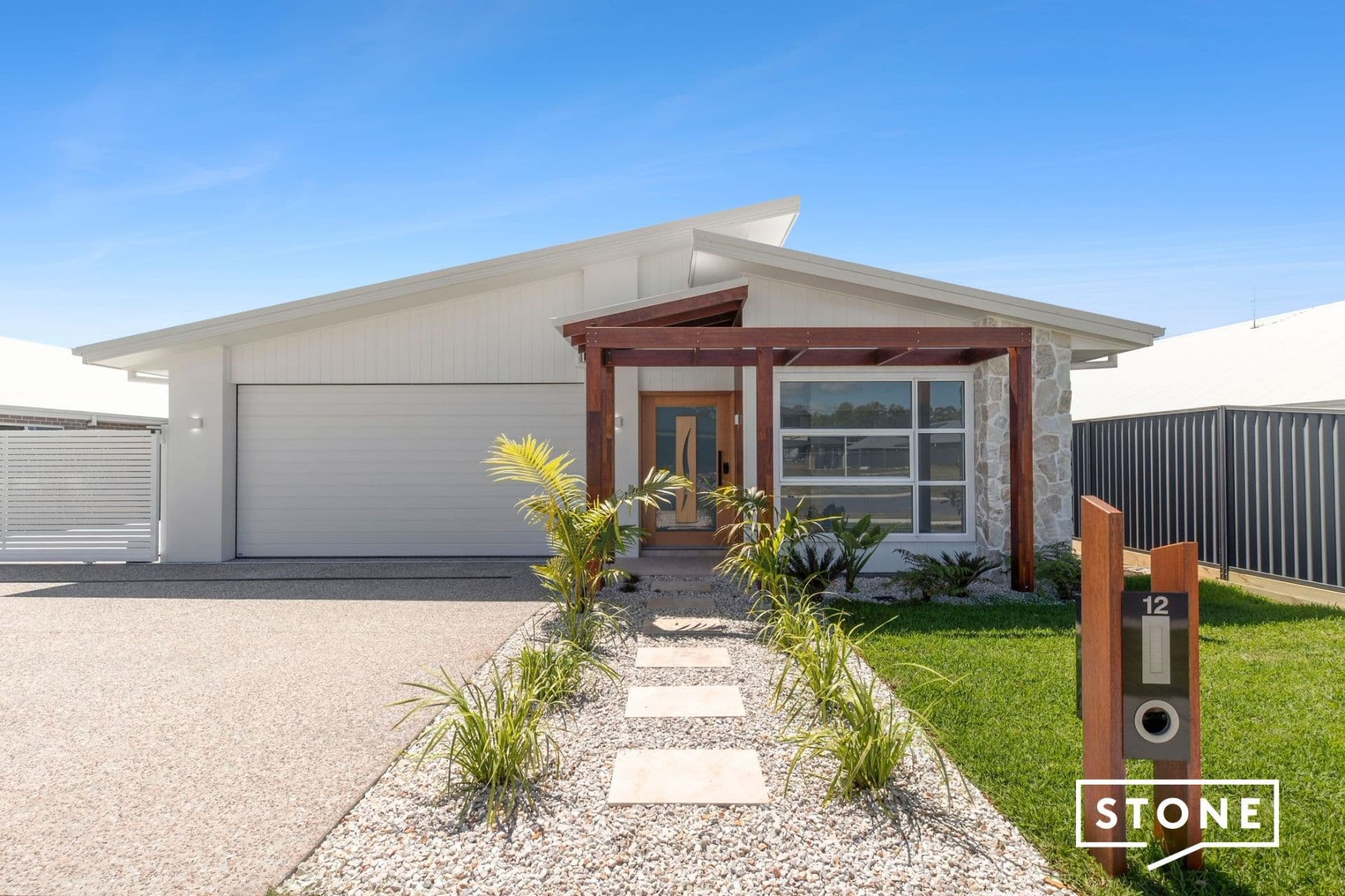 12 Grouper Crescent, Moonee Beach, Moonee Beach - Thumbnail 3