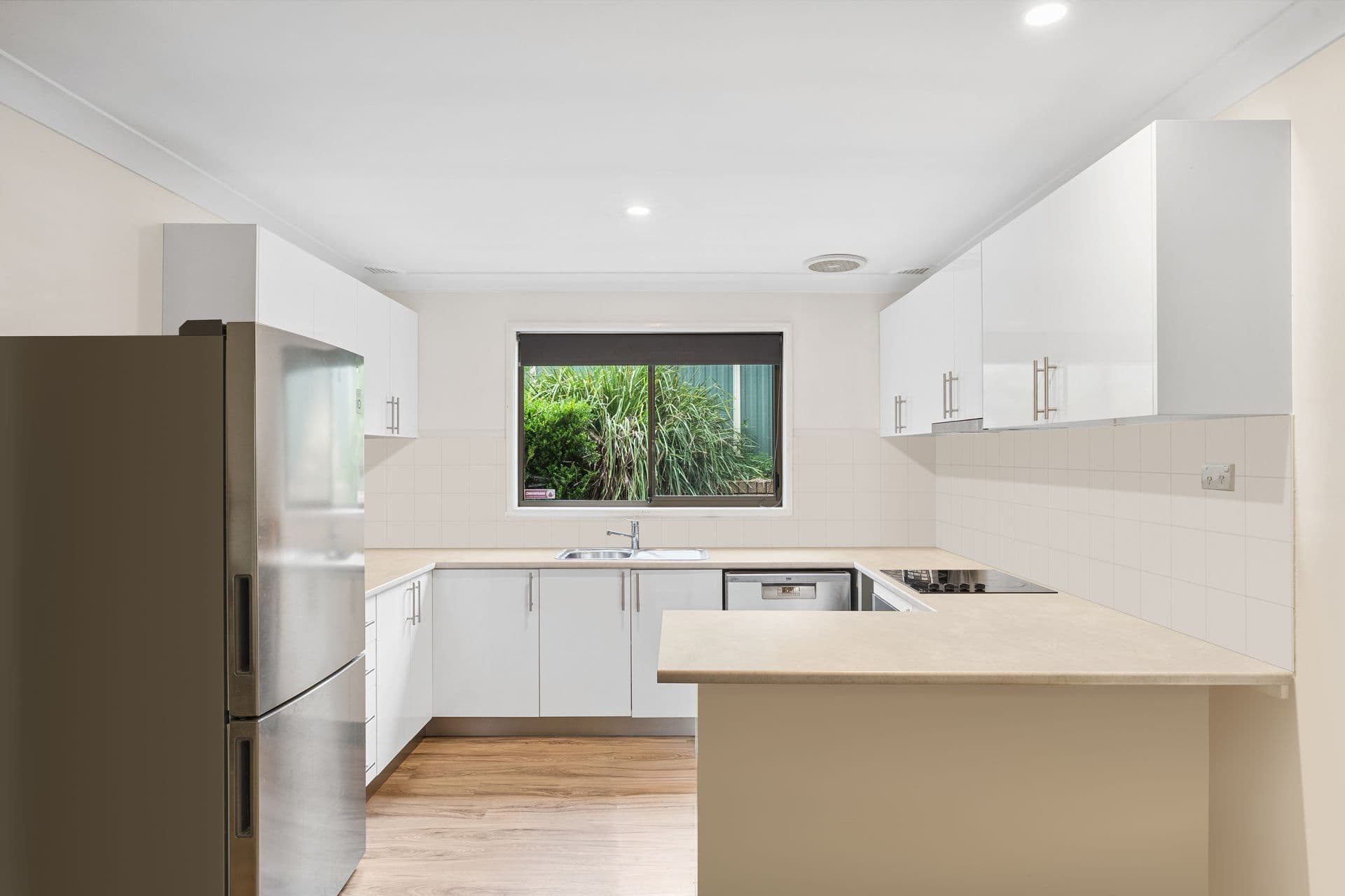 3 Packard Close, Killarney Vale, Killarney Vale - Thumbnail 3