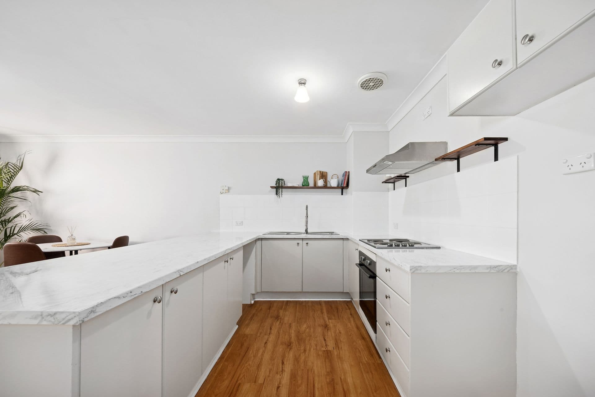 55 Byron Court, Phillip, Phillip - Thumbnail 5