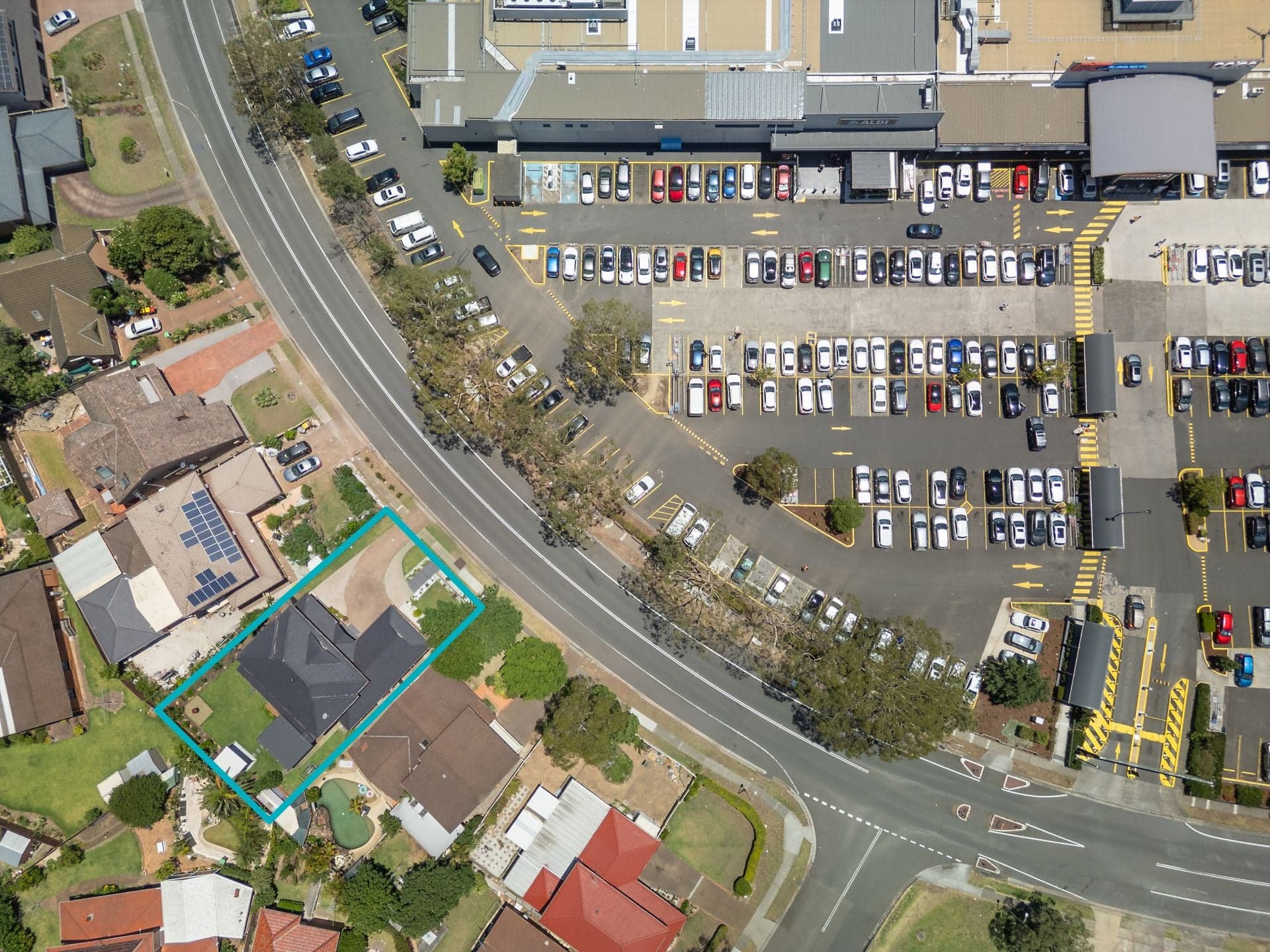 20 Ingham Drive, Casula, Casula - Image 1