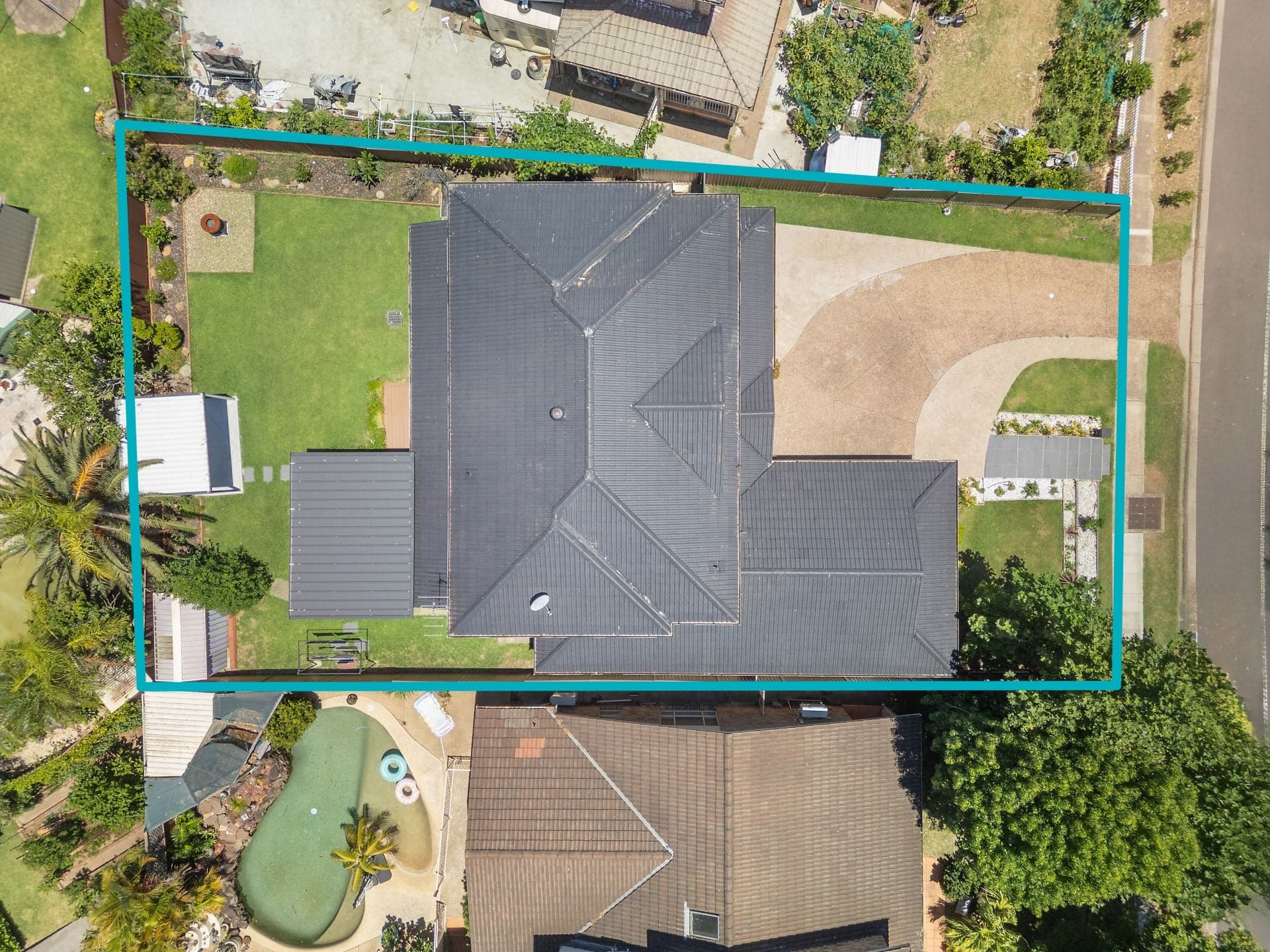 20 Ingham Drive, Casula, Casula - Thumbnail 2