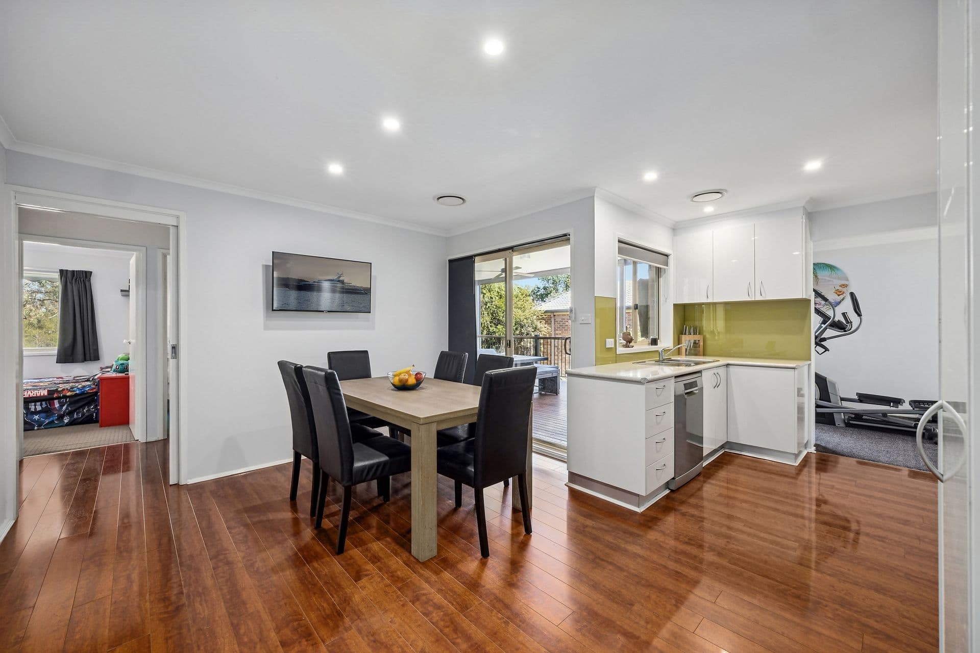 18 Hughes Crescent, Ngunnawal, Ngunnawal - Thumbnail 5