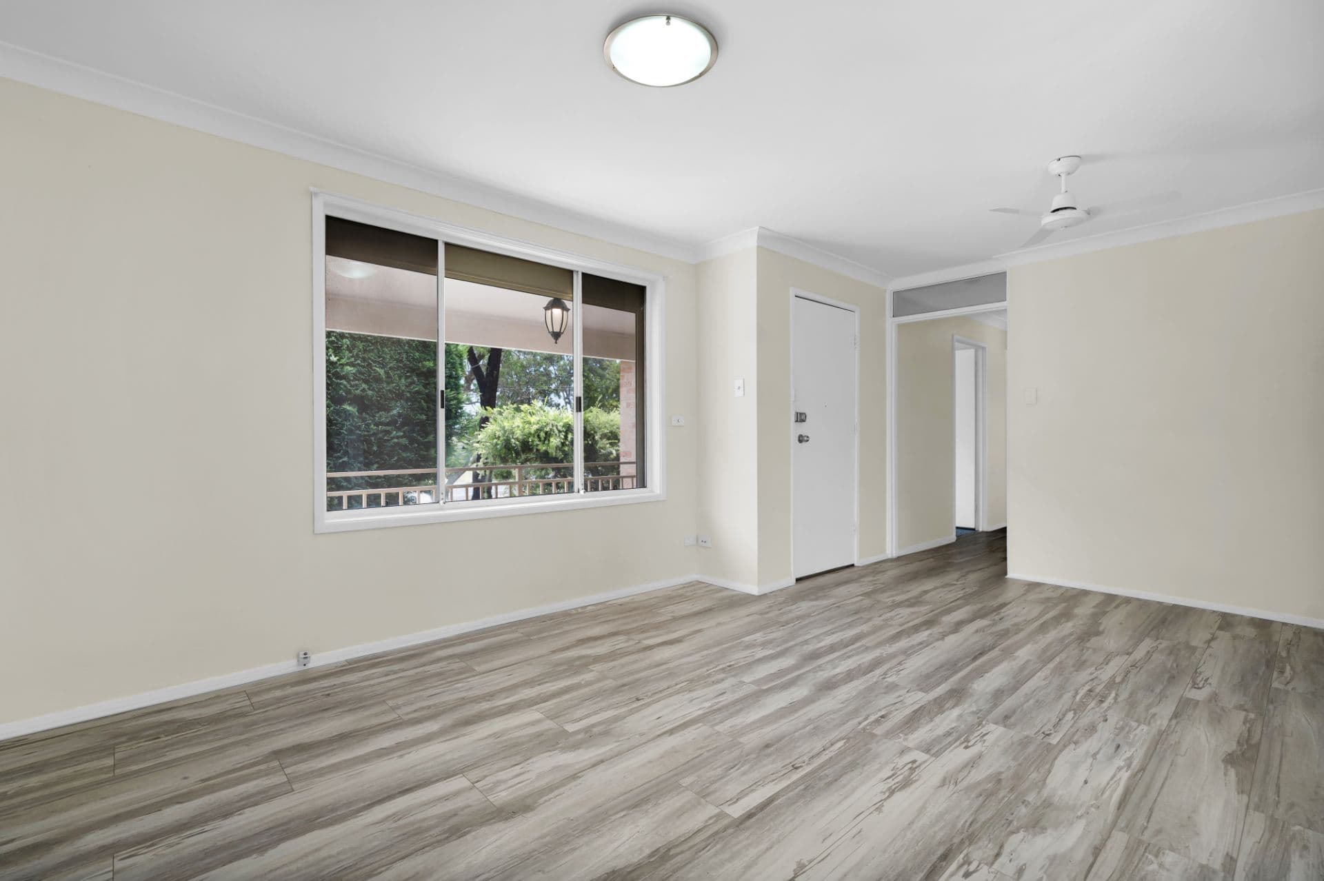 7/201 Oxford Road, Ingleburn, Ingleburn - Image 1