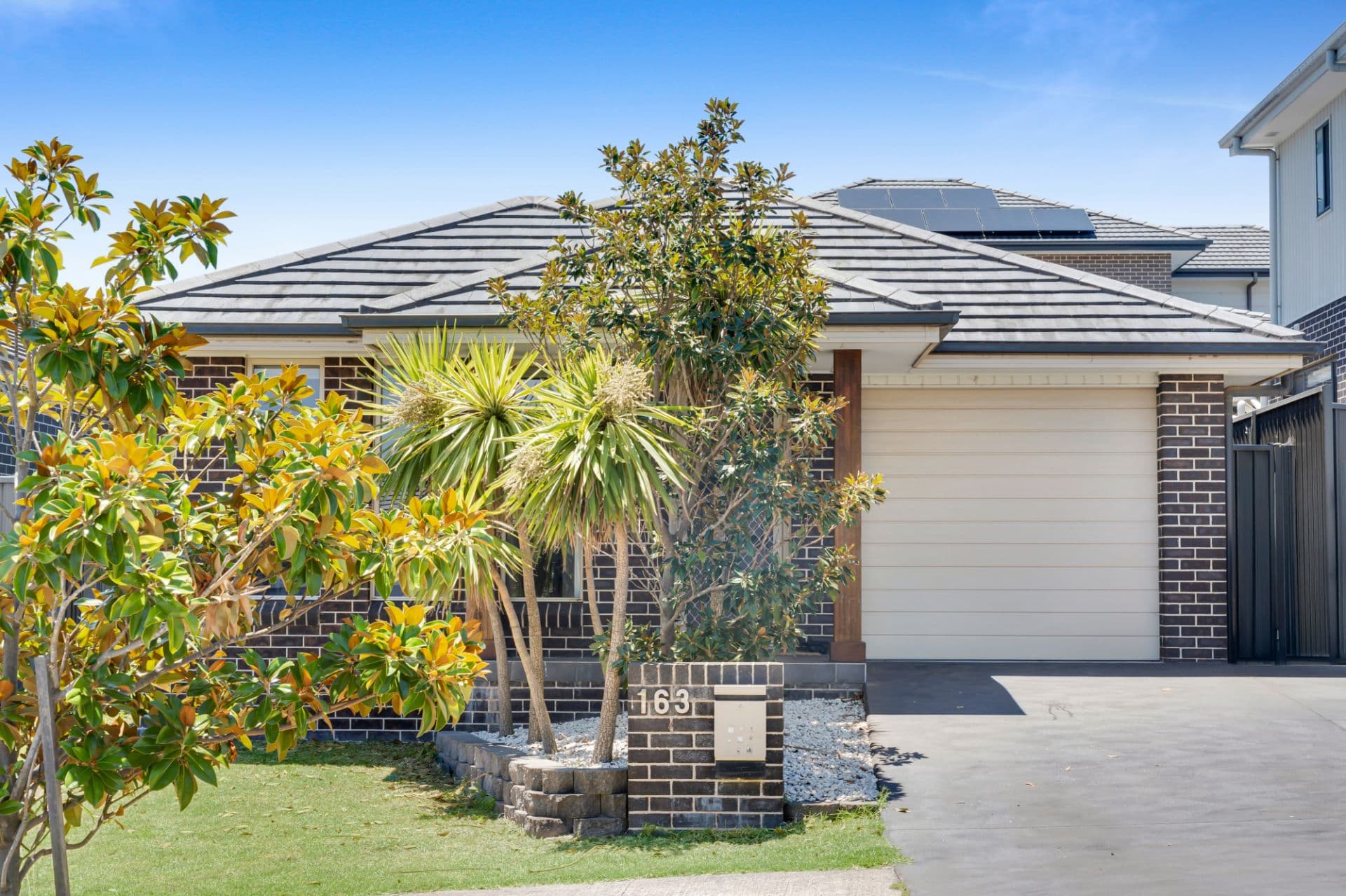 163 Village Circuit, Gregory Hills, Gregory Hills - Thumbnail 2