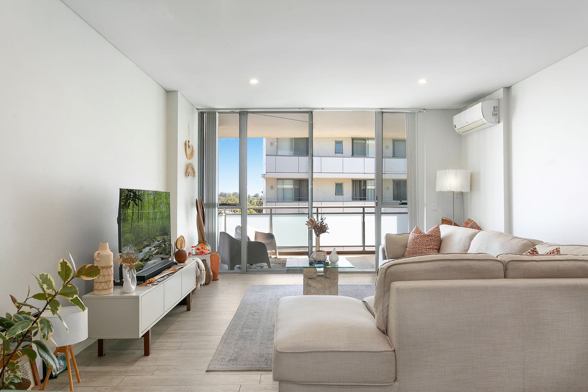19/57-59 Lachlan Street, Warwick Farm, Warwick Farm - Thumbnail 3