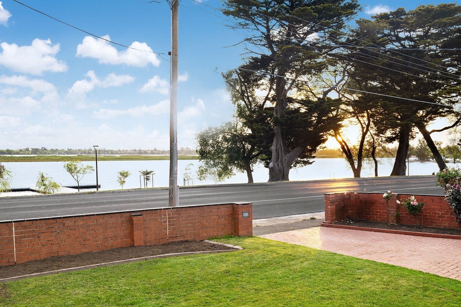404 Wendouree Parade, Lake Wendouree, Lake Wendouree - Thumbnail 2