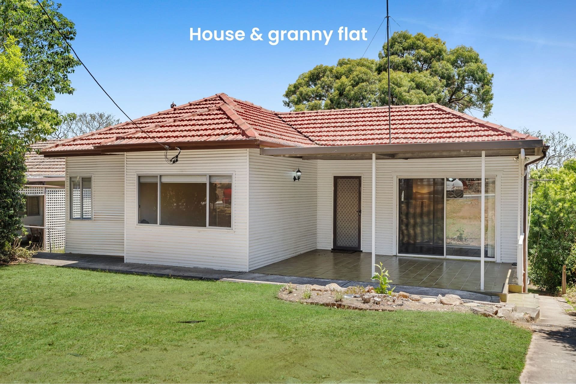 33 St Johns Road, Bradbury, Bradbury - Thumbnail 3