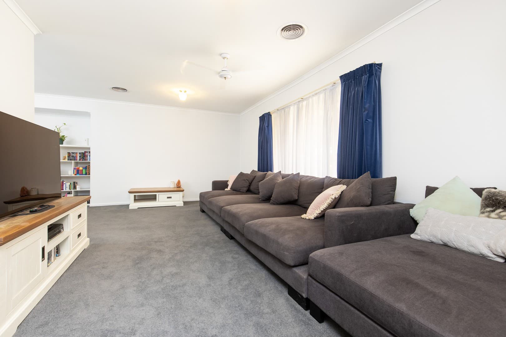 12 Semmens Crescent, Mildura, VIC 3500, Mildura - Thumbnail 2