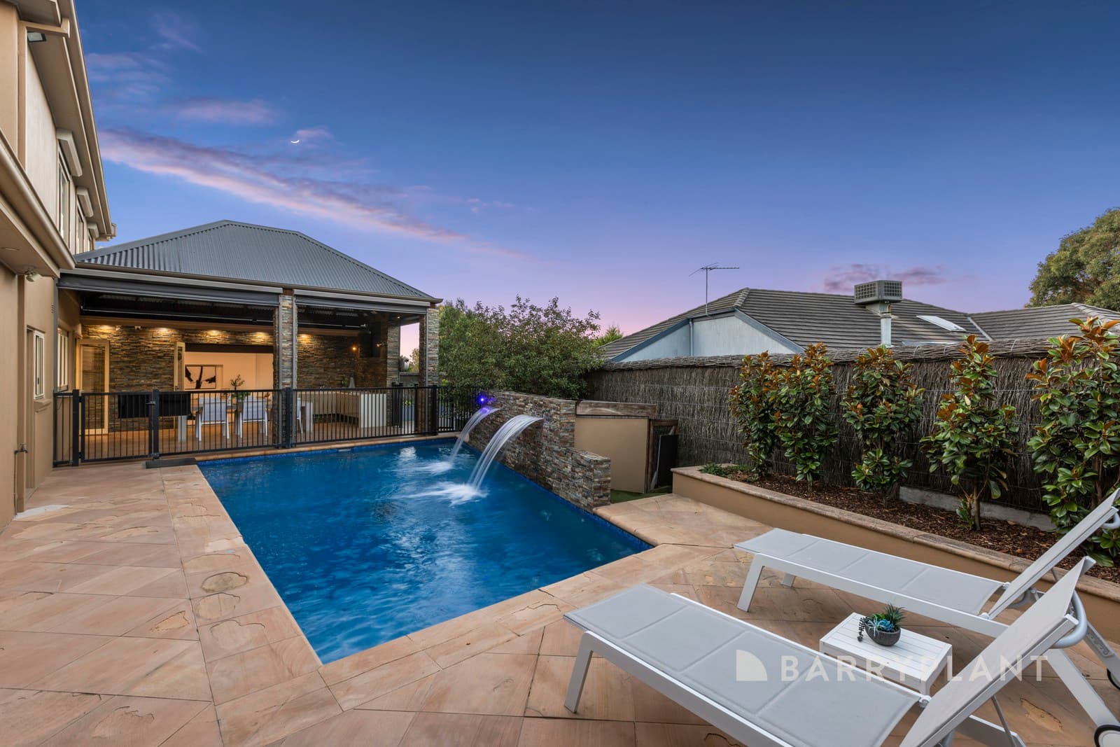 6 Salerno Way, Rowville, VIC 3178, Rowville - Thumbnail 2