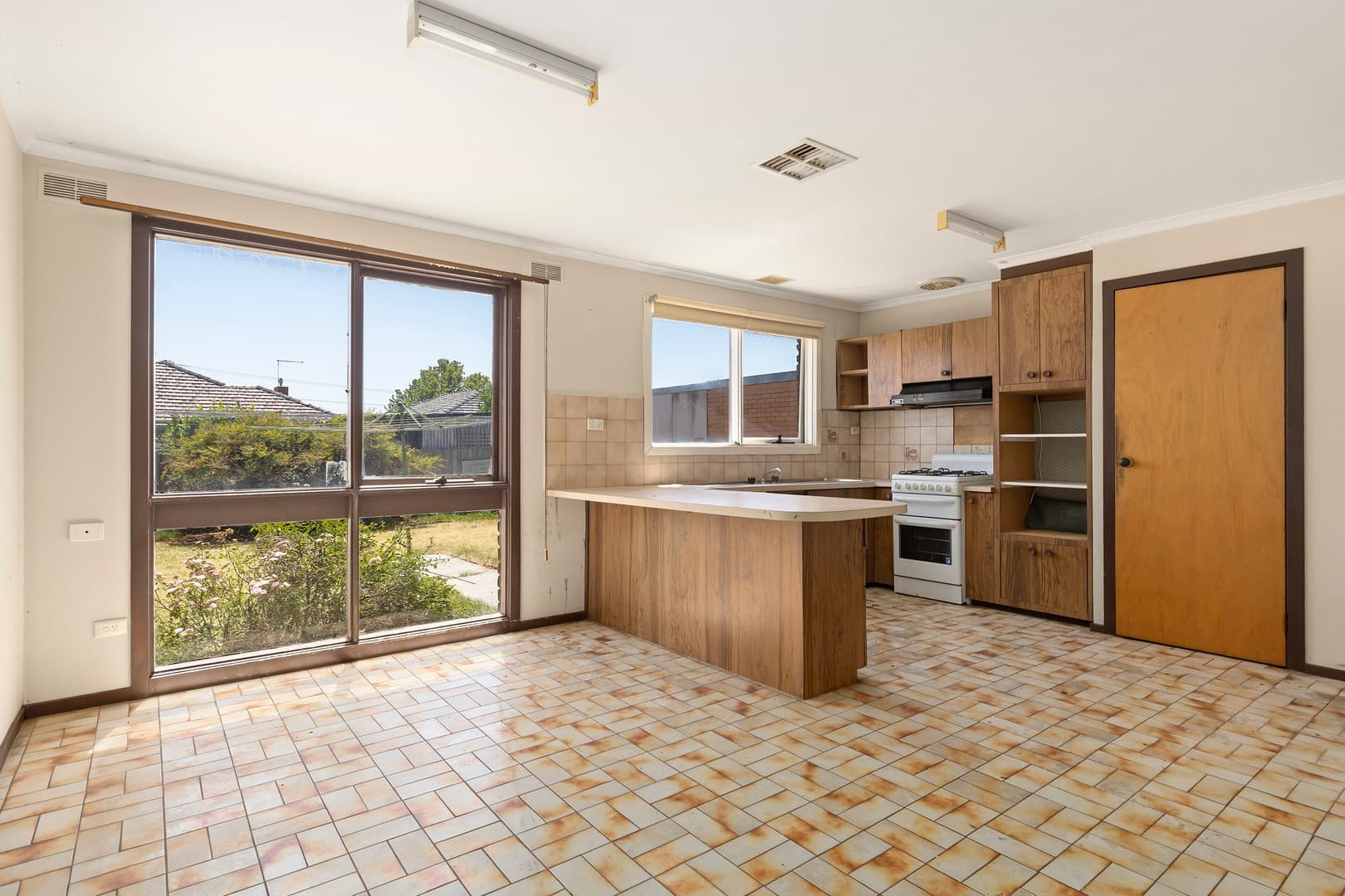 56 Swan Street, Keilor Park, VIC 3042, Keilor Park - Thumbnail 3