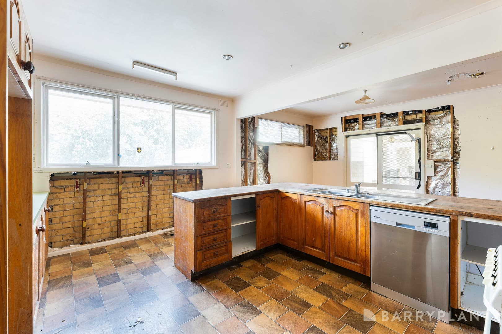 2 Emily Court, Croydon, VIC 3136, Croydon - Thumbnail 4