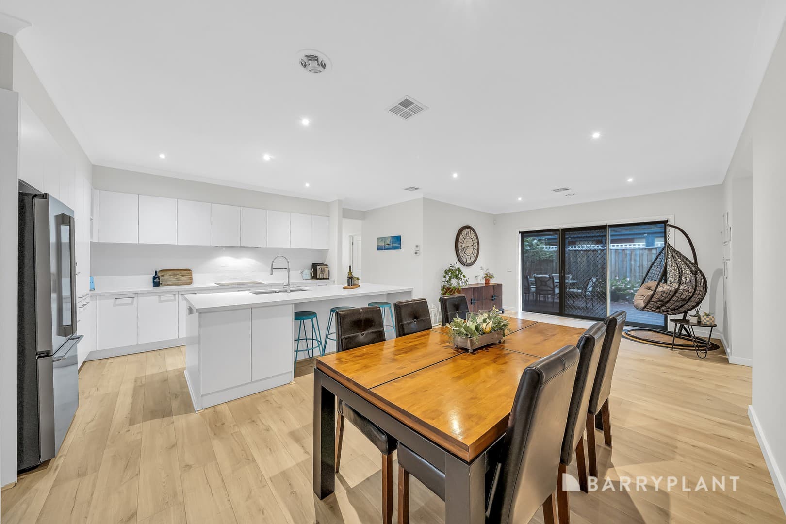 13 Hanna Street, Point Cook, VIC 3030, Point Cook - Thumbnail 7