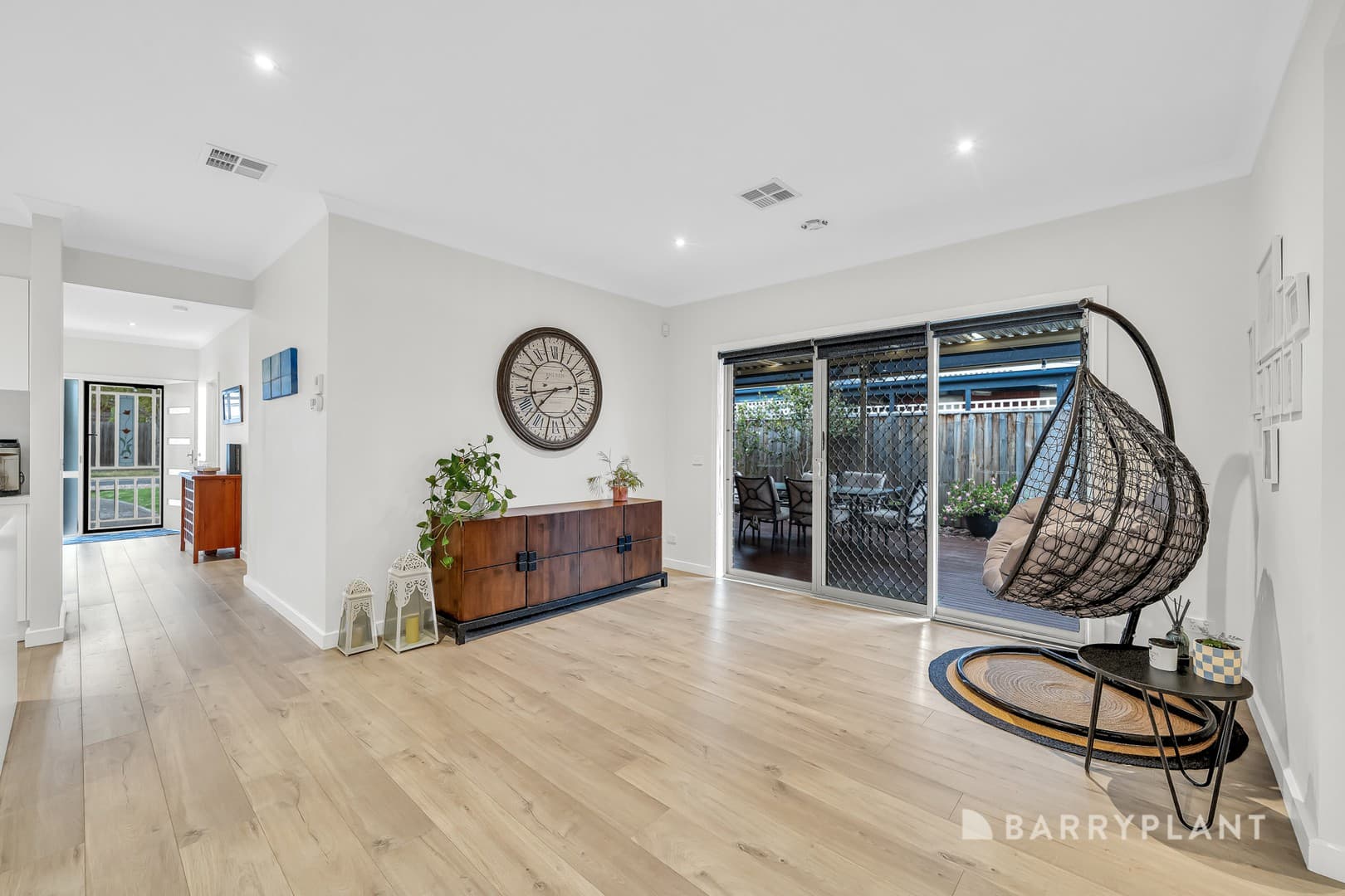 13 Hanna Street, Point Cook, VIC 3030, Point Cook - Thumbnail 8