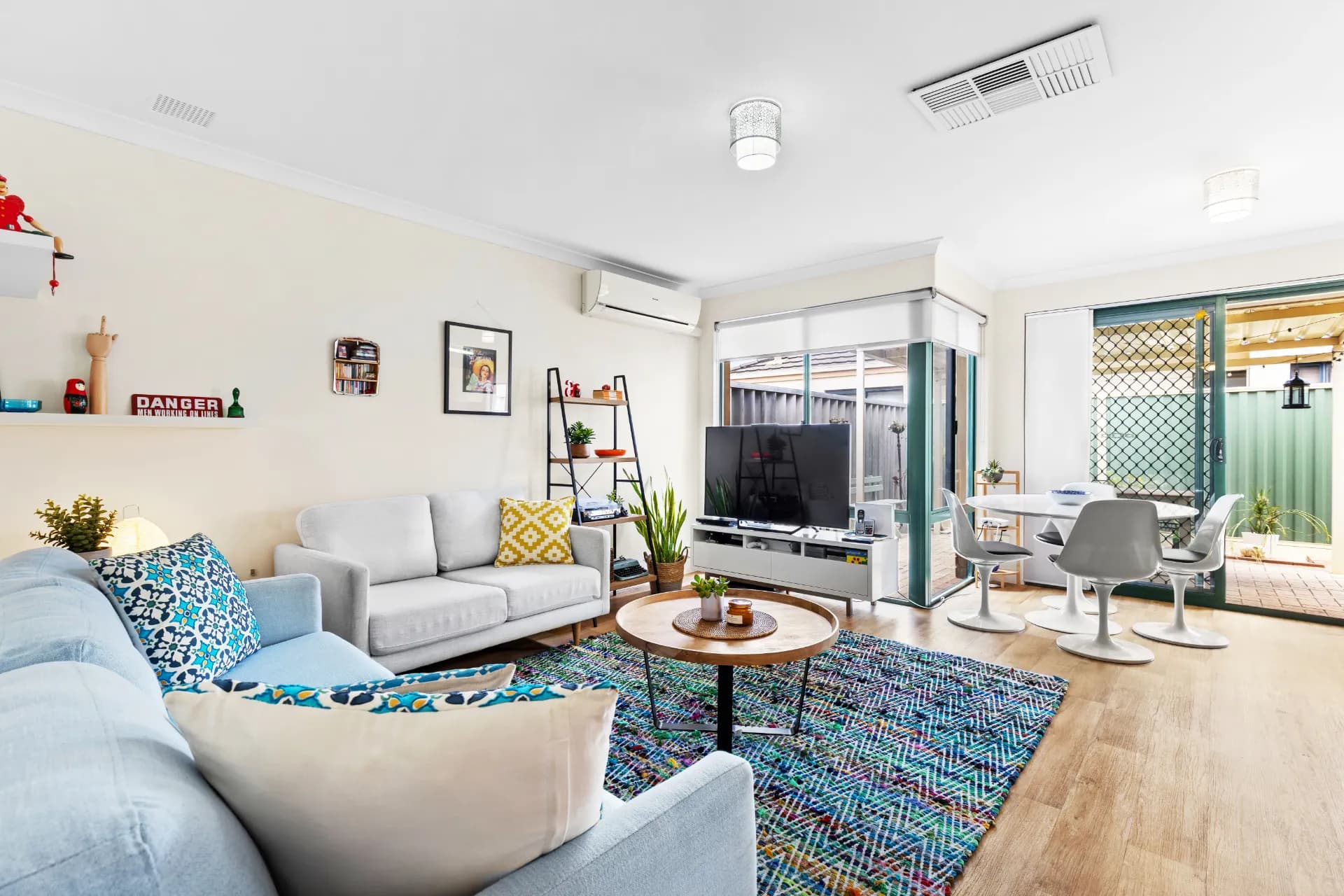 2/223 Brixton Street, Kenwick - Image 1