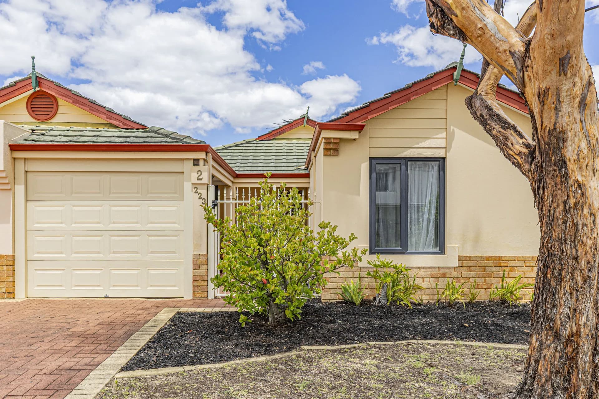 2/223 Brixton Street, Kenwick - Thumbnail 2