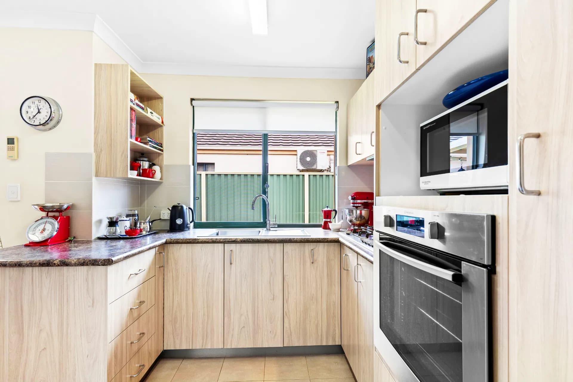2/223 Brixton Street, Kenwick - Thumbnail 6