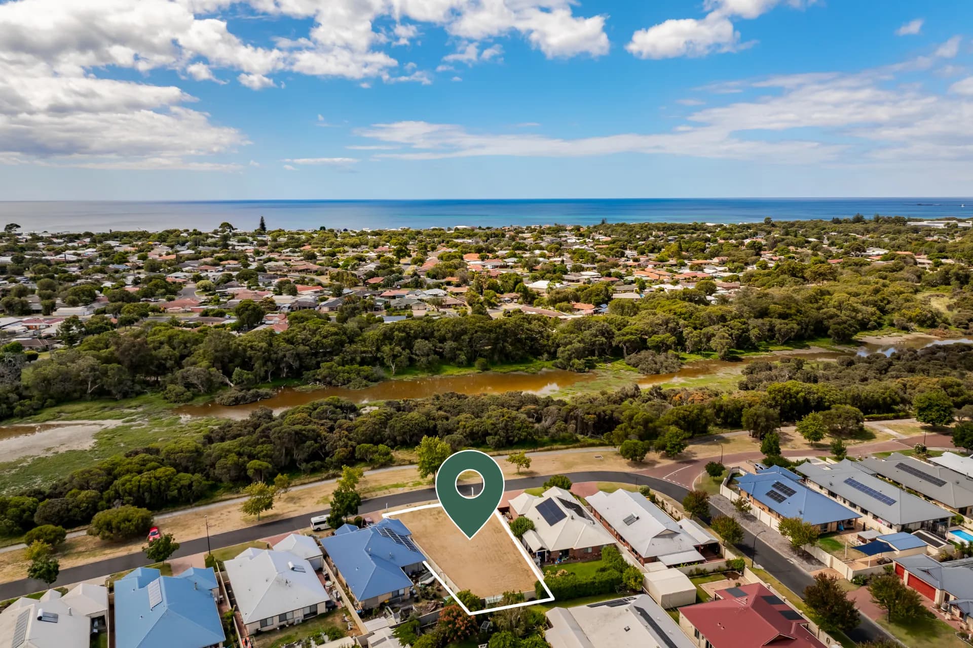 21 Haifordshire Loop, West Busselton - Image 1
