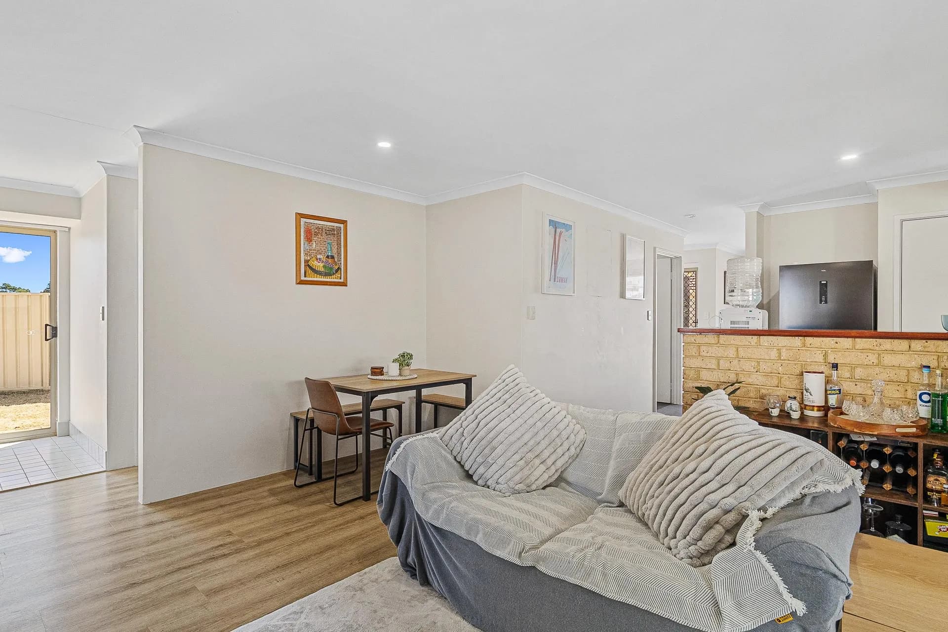 2/5 Beamish Court, Meadow Springs - Thumbnail 7