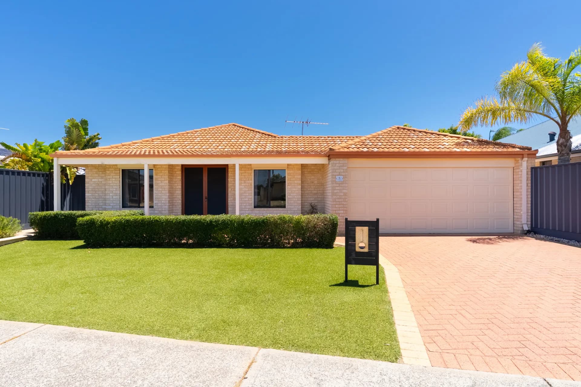 5 Carpentaria Drive, Port Kennedy - Image 1