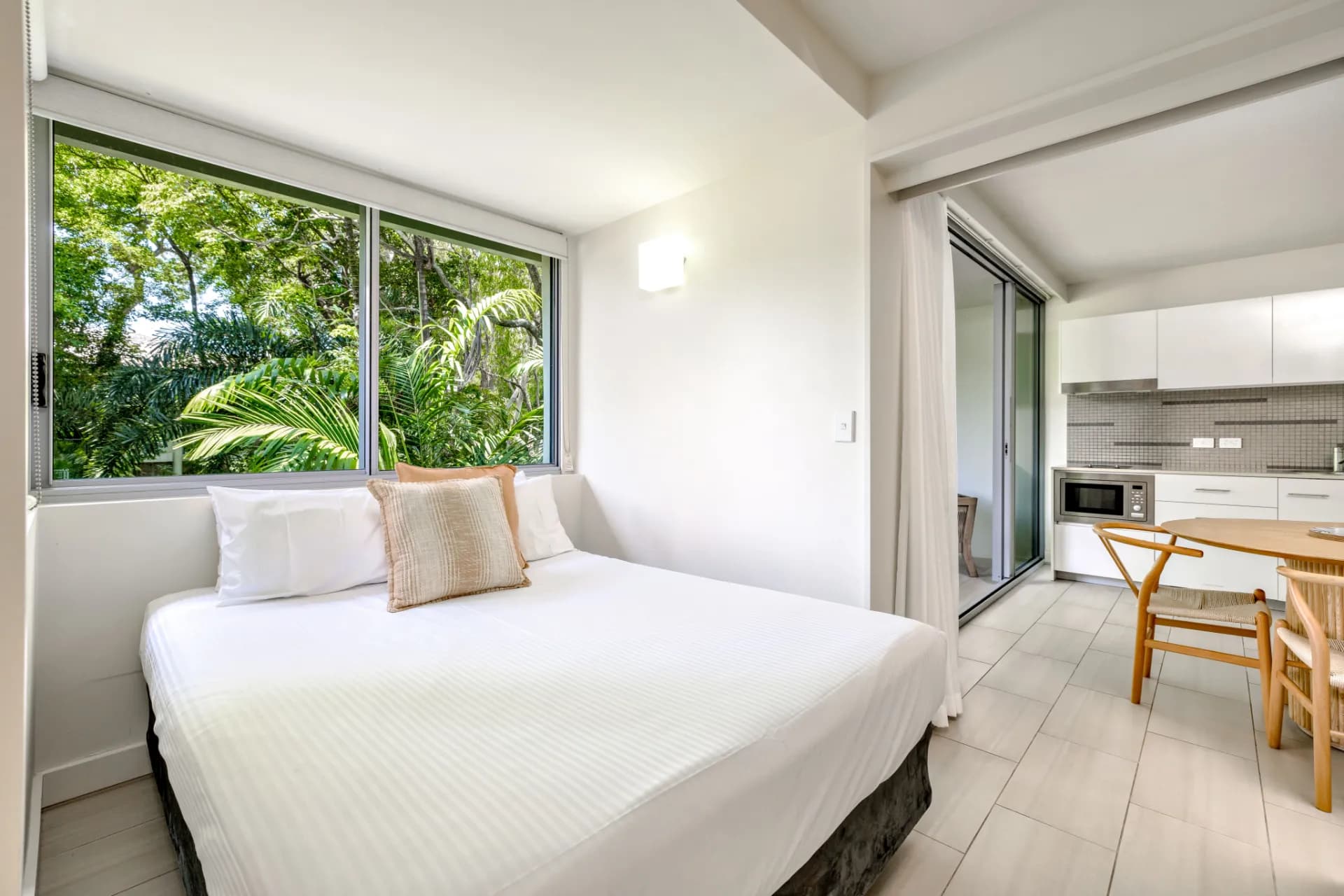 Unit 2307/2-22 Veivers Road, Palm Cove - Thumbnail 8