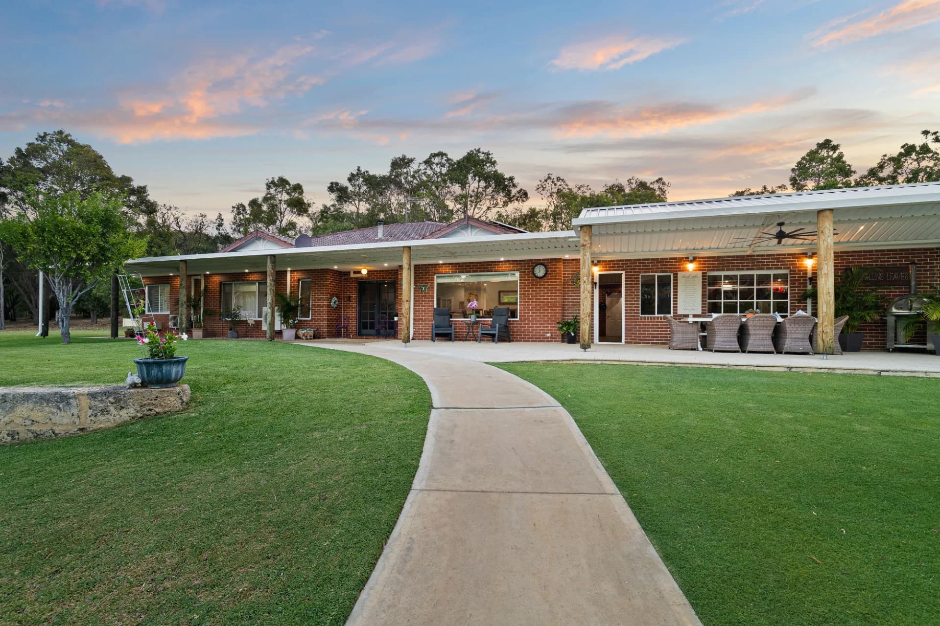 6 Yalgorup Drive, Bouvard - Thumbnail 2