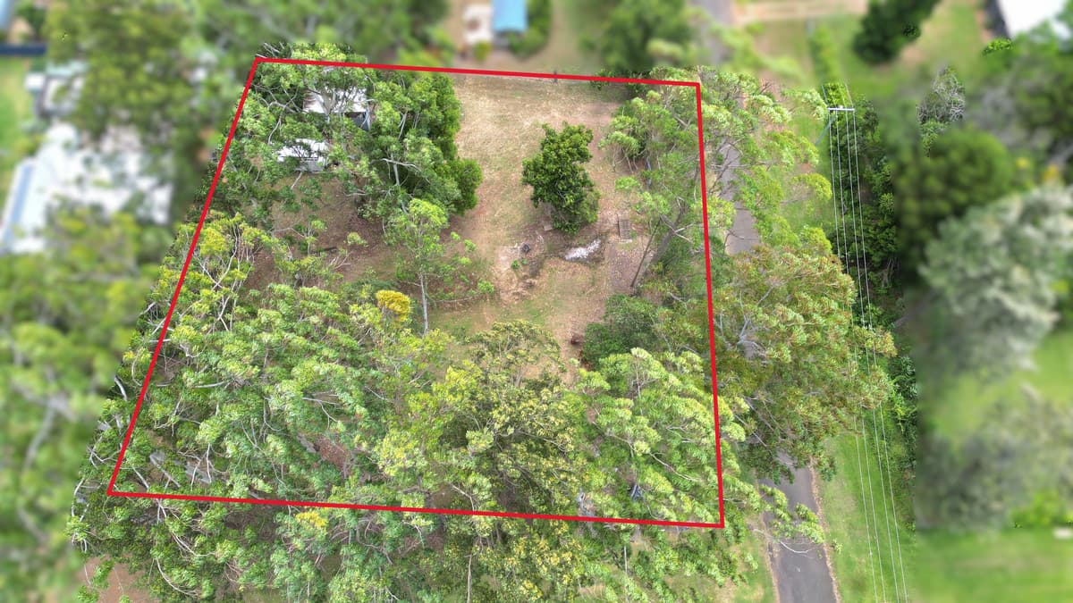 2023m² Fully Fenced Town Block with Caravan & Services Nearby, Offers Over $200,000, Blackbutt - Thumbnail 4