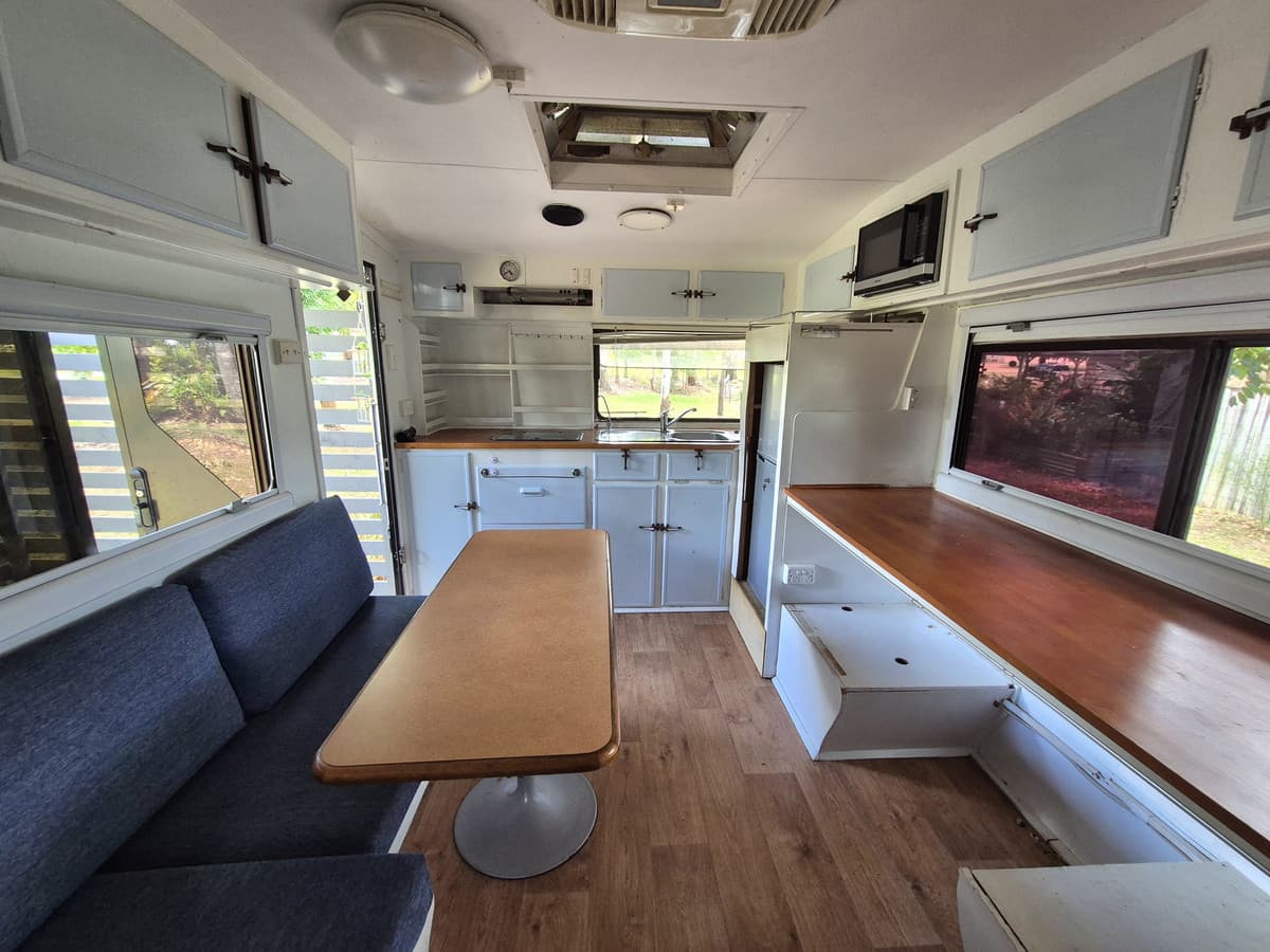 2023m² Fully Fenced Town Block with Caravan & Services Nearby, Offers Over $200,000, Blackbutt - Thumbnail 5