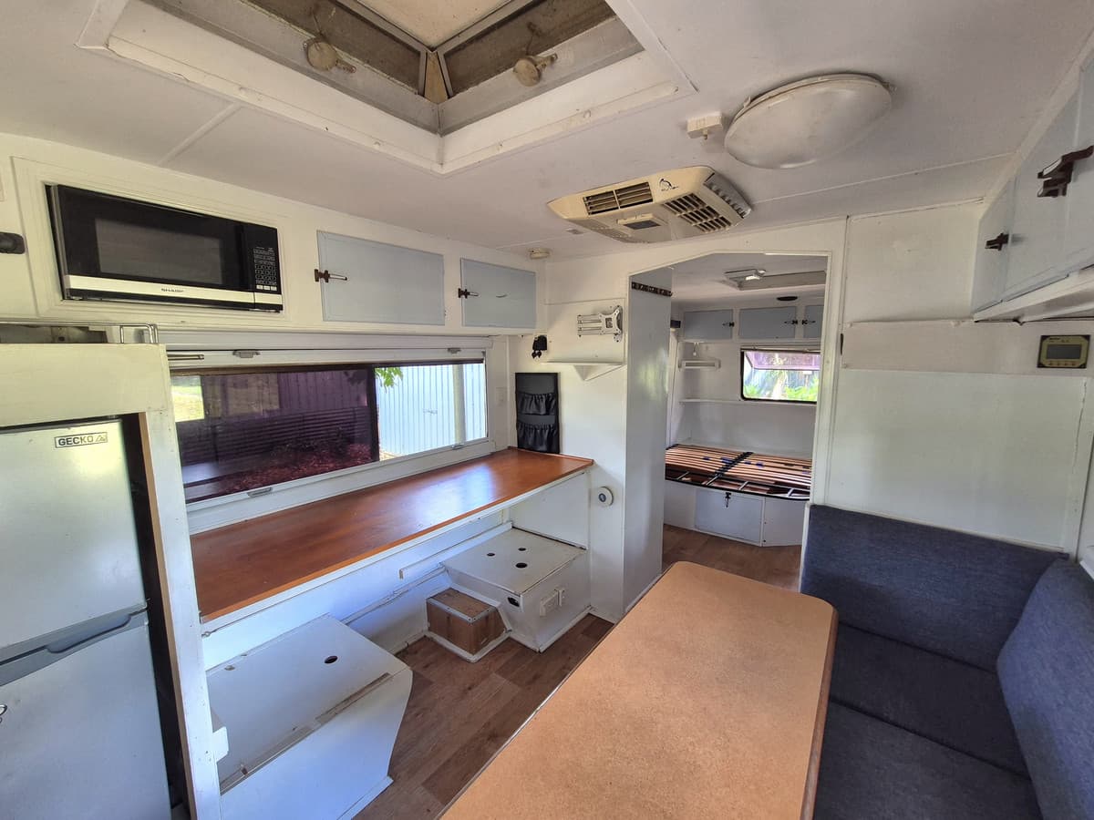 2023m² Fully Fenced Town Block with Caravan & Services Nearby, Offers Over $200,000, Blackbutt - Thumbnail 6