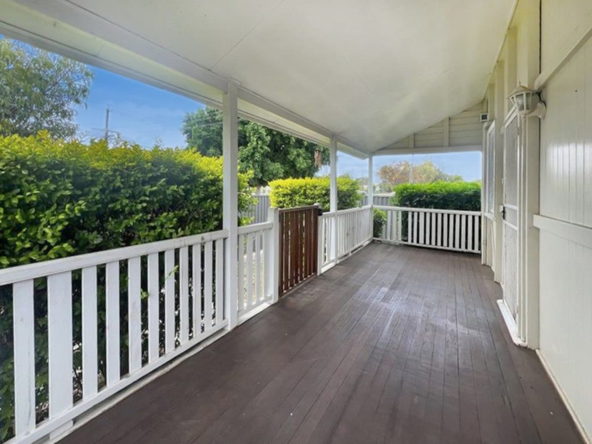 82 Edward Street, DALBY QLD 4405, Dalby - Thumbnail 2