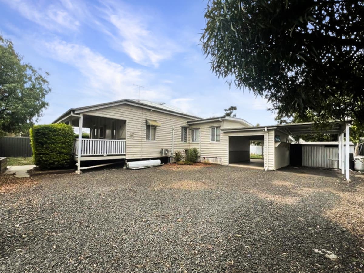 82 Edward Street, DALBY QLD 4405, Dalby - Thumbnail 3